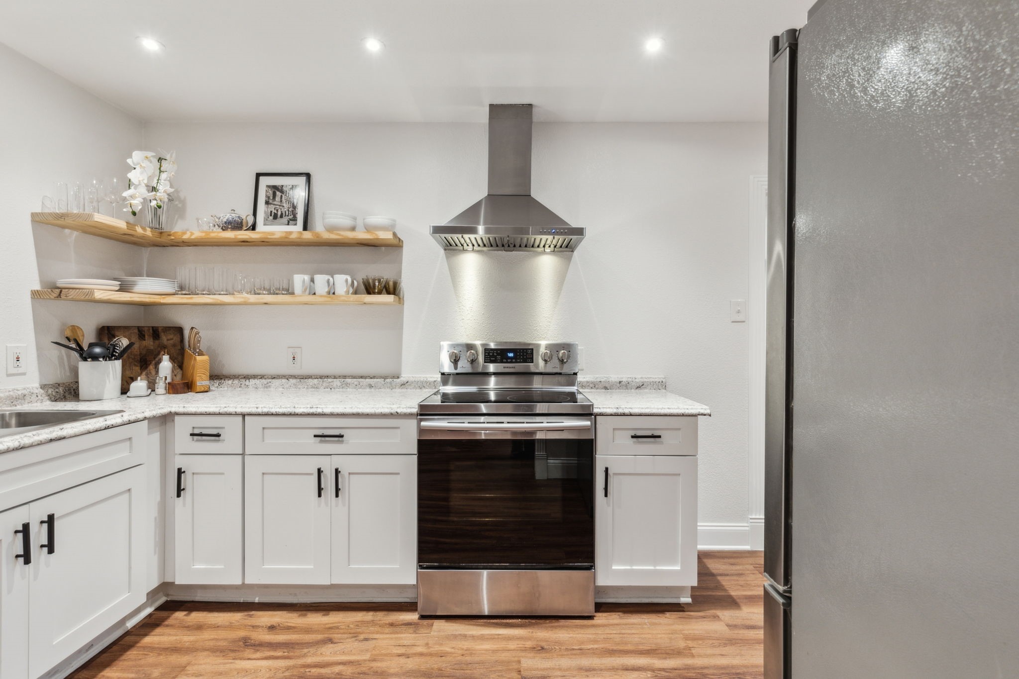 3351 Santa Teresa Avenue