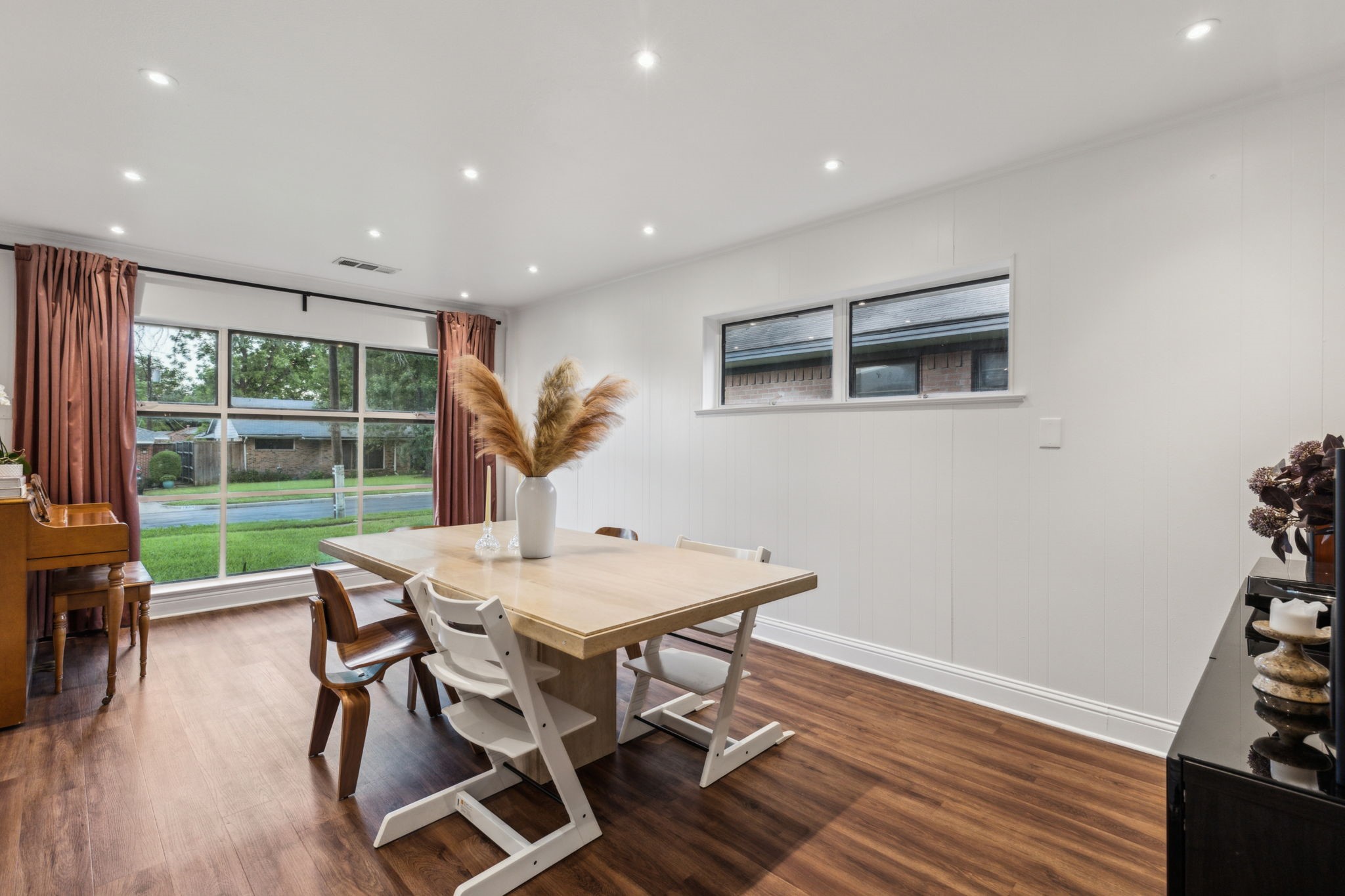 3351 Santa Teresa Avenue