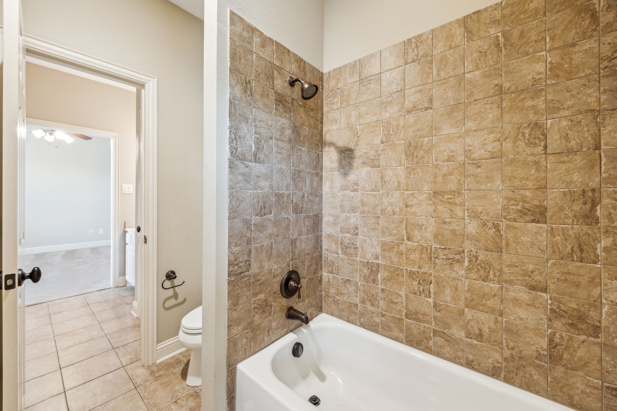 8620 Canyon Crossing