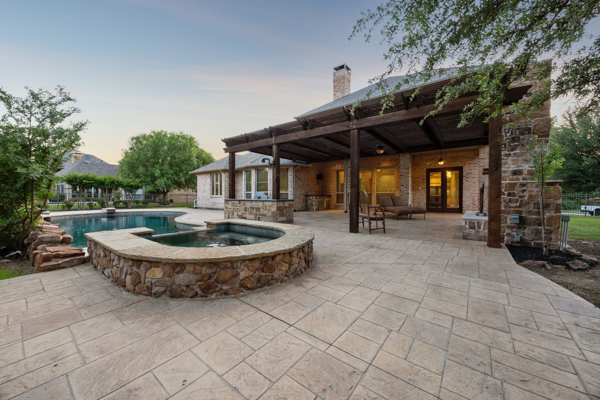8620 Canyon Crossing