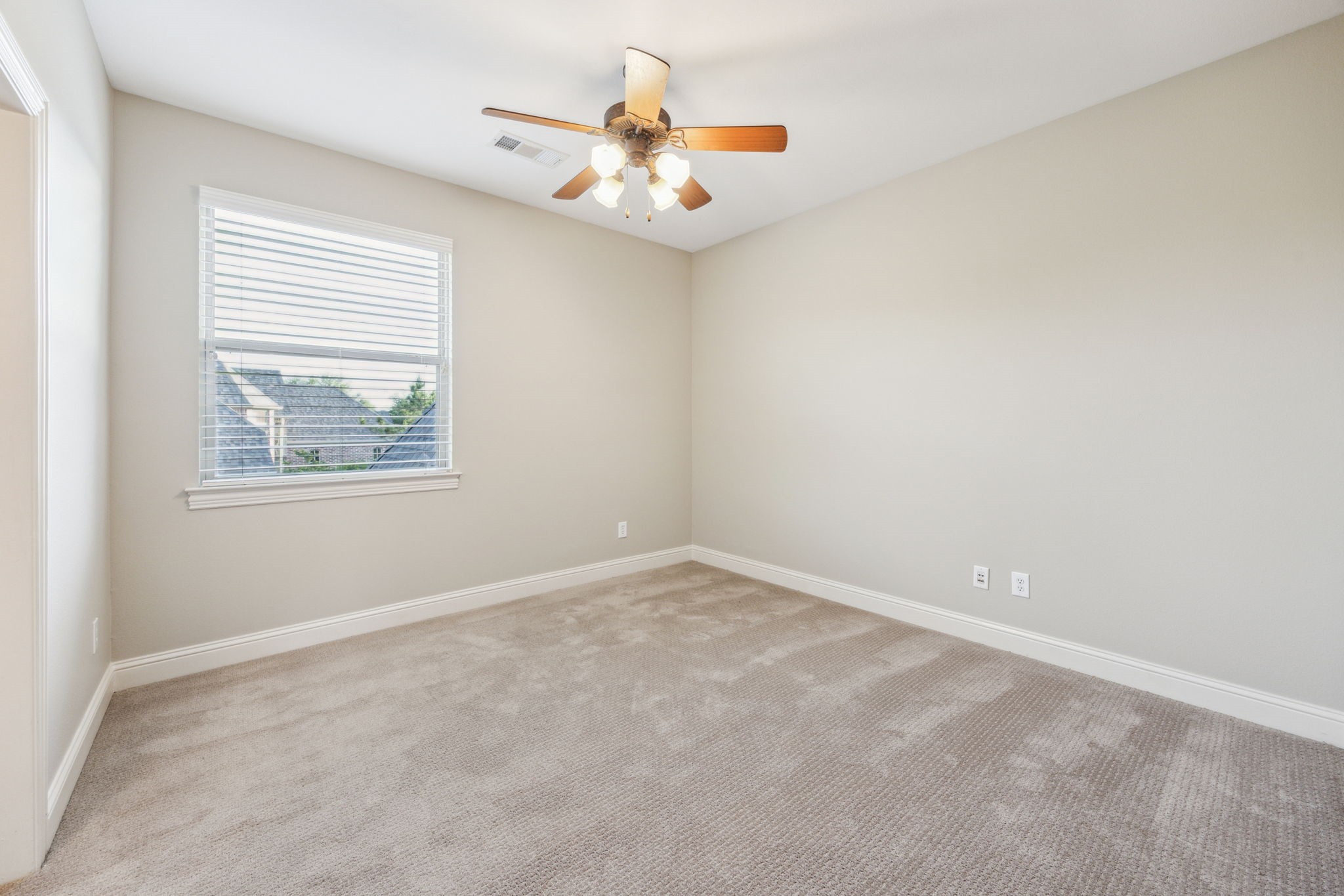 8620 Canyon Crossing