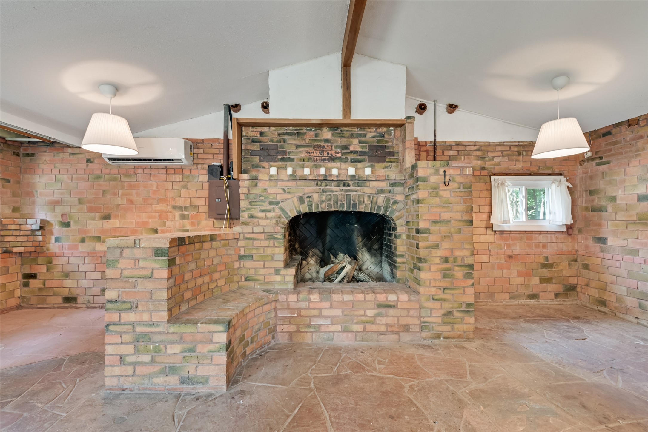 501 Lakeshore Road