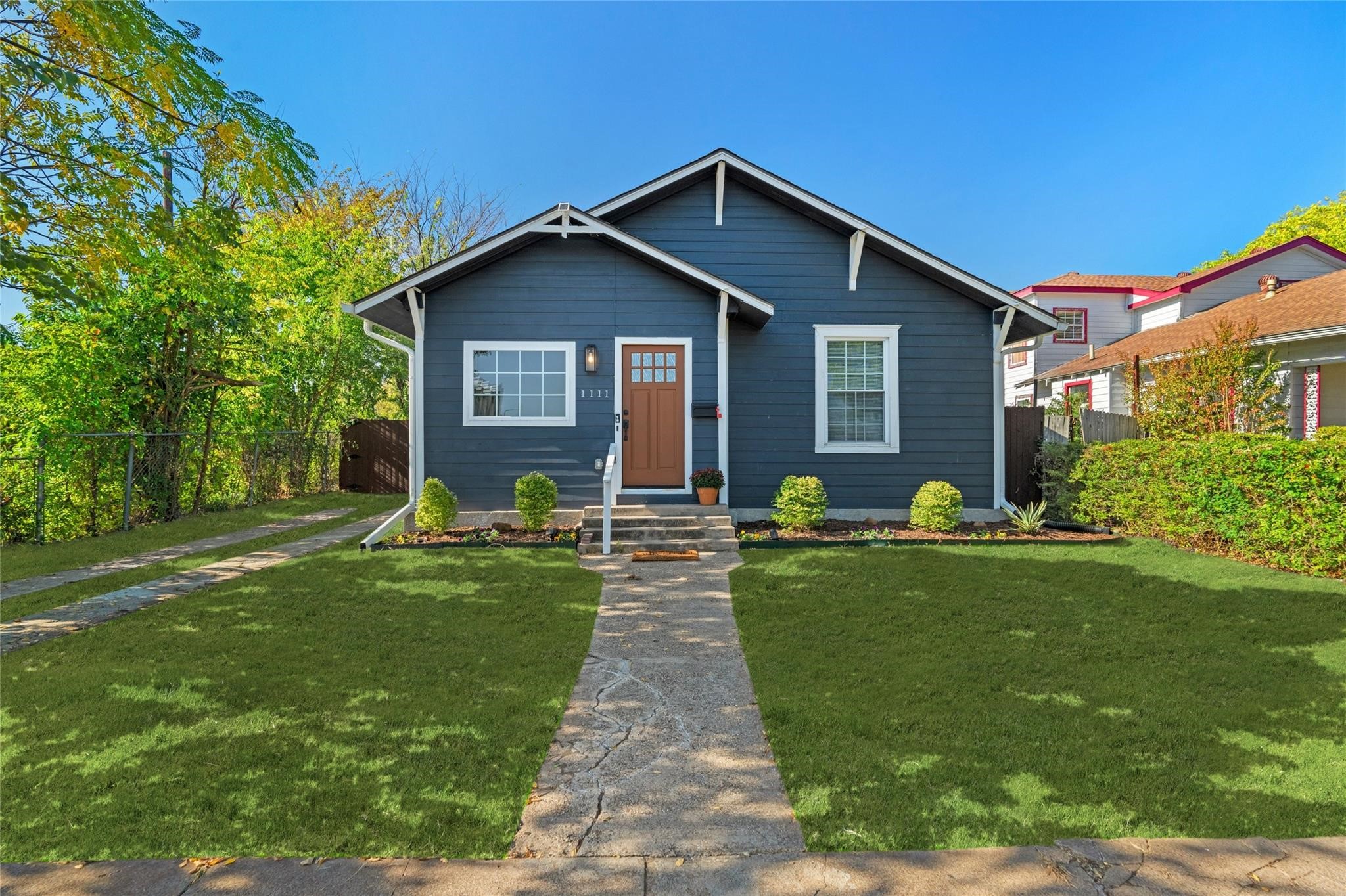 1111 S Glasgow Drive