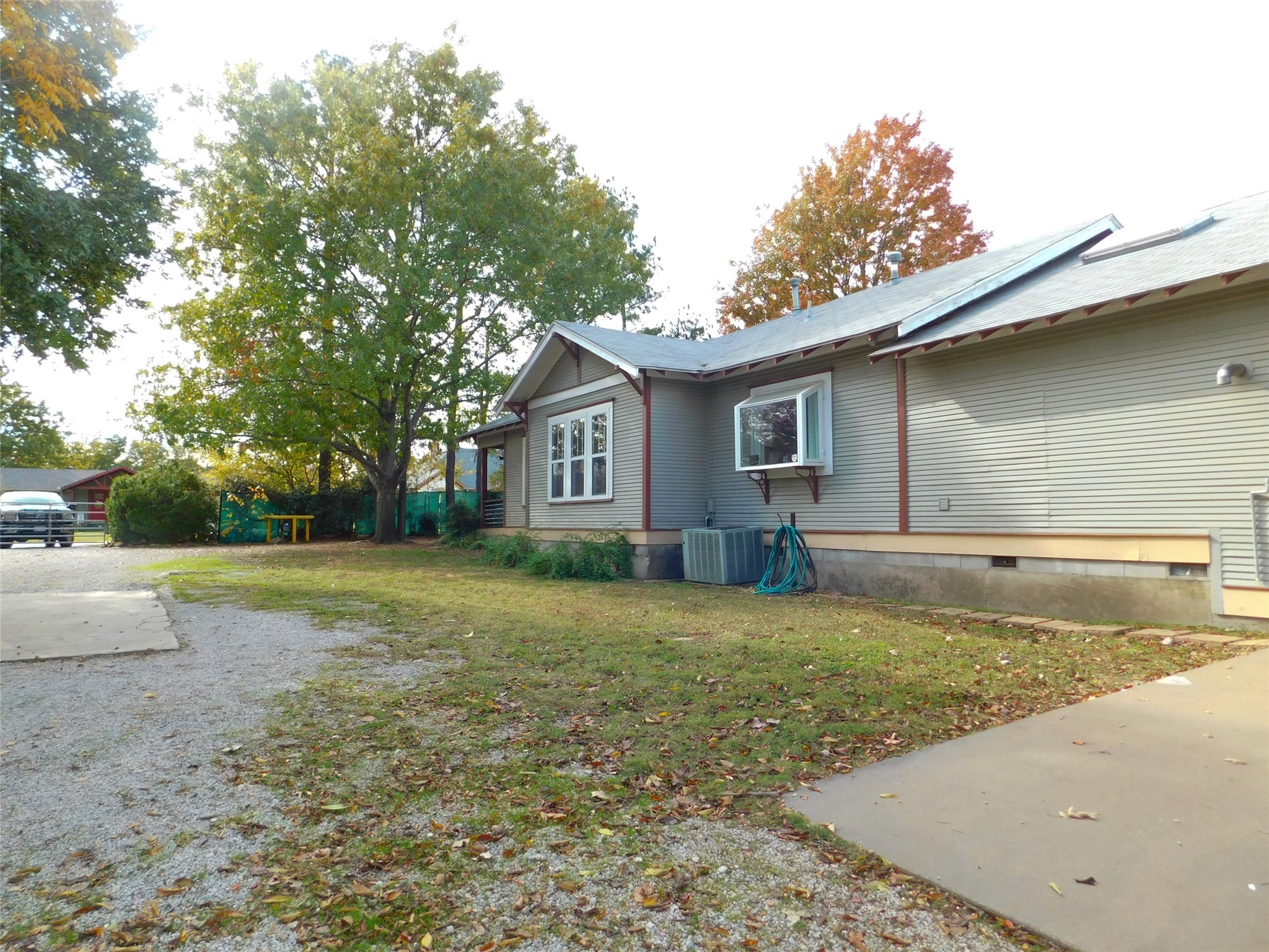 1825 Audra Lane