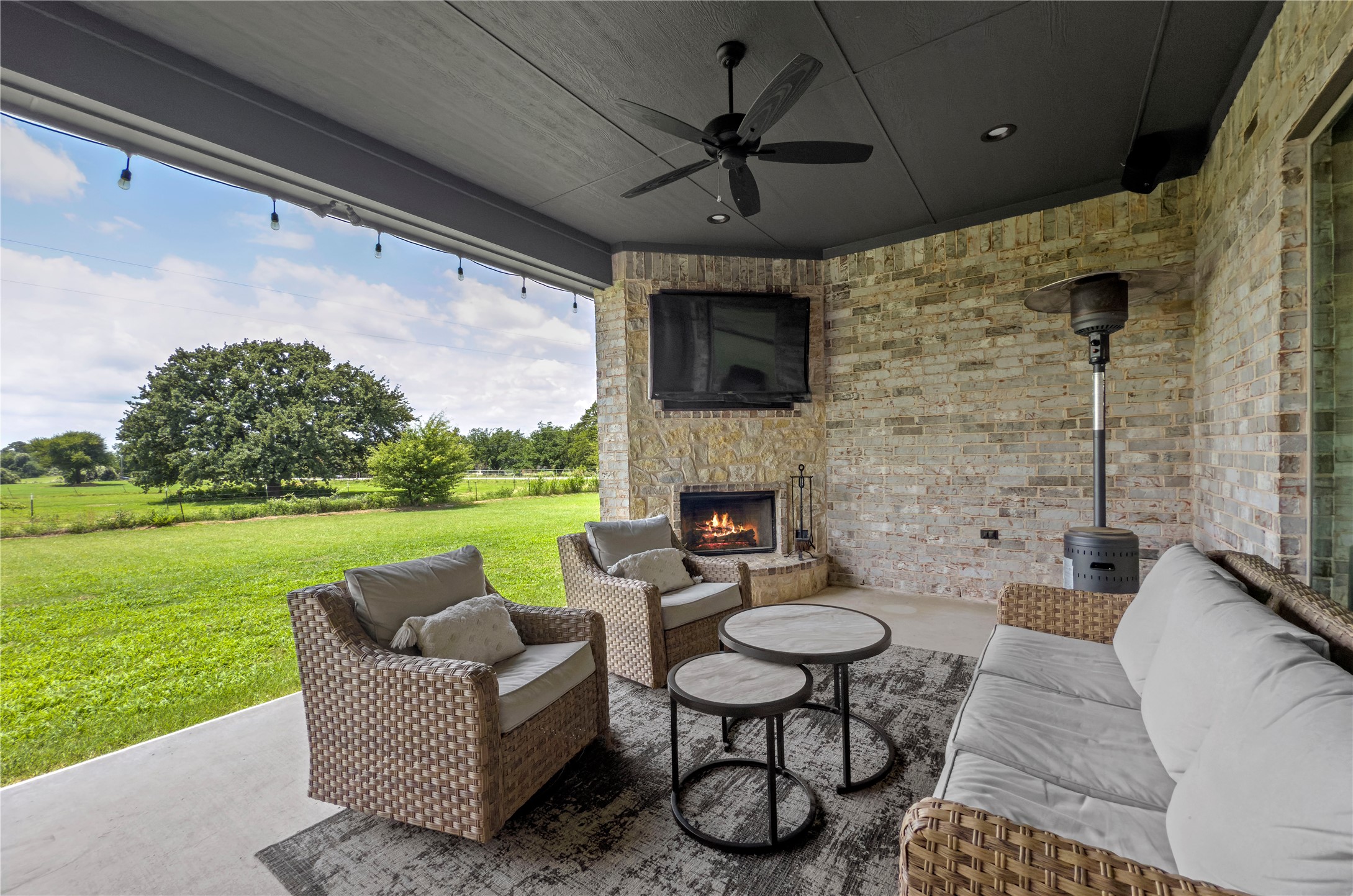 1407 Isabella Court