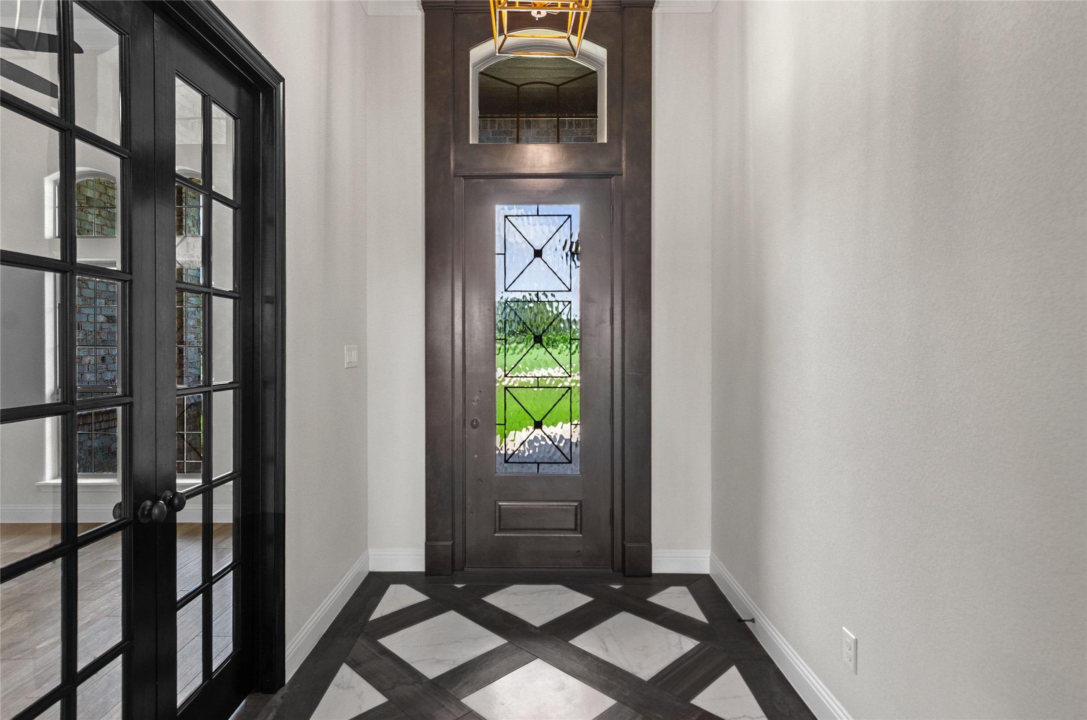 1407 Isabella Court