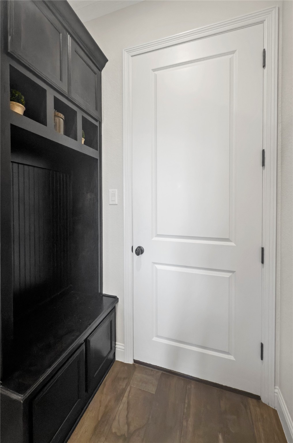 1407 Isabella Court
