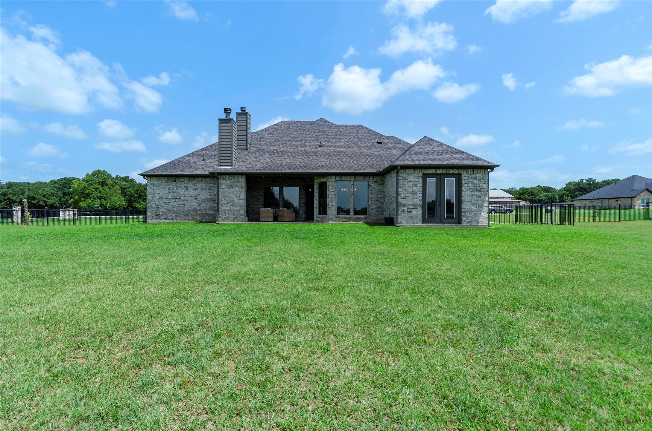 1407 Isabella Court