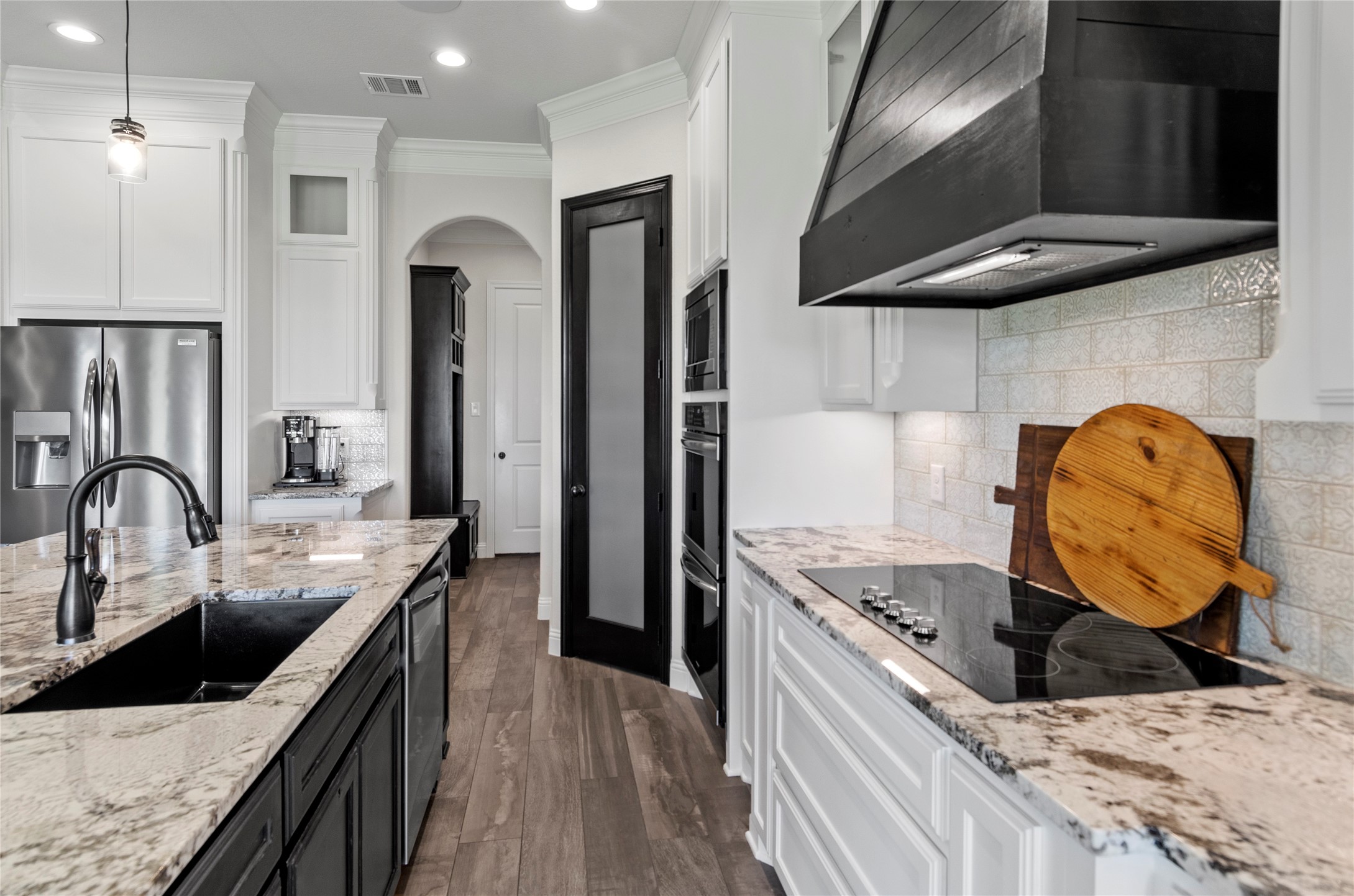 1407 Isabella Court