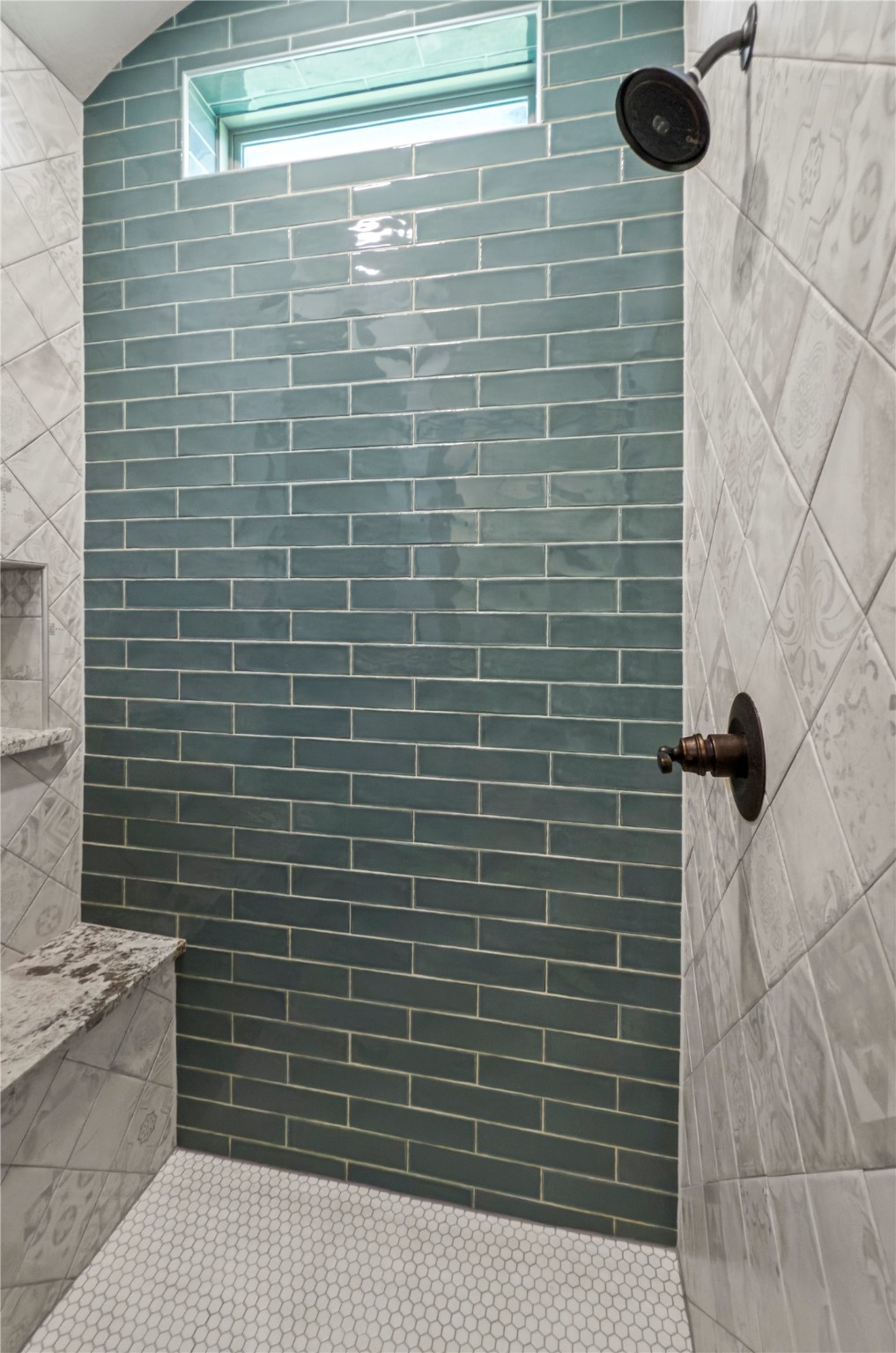 1407 Isabella Court