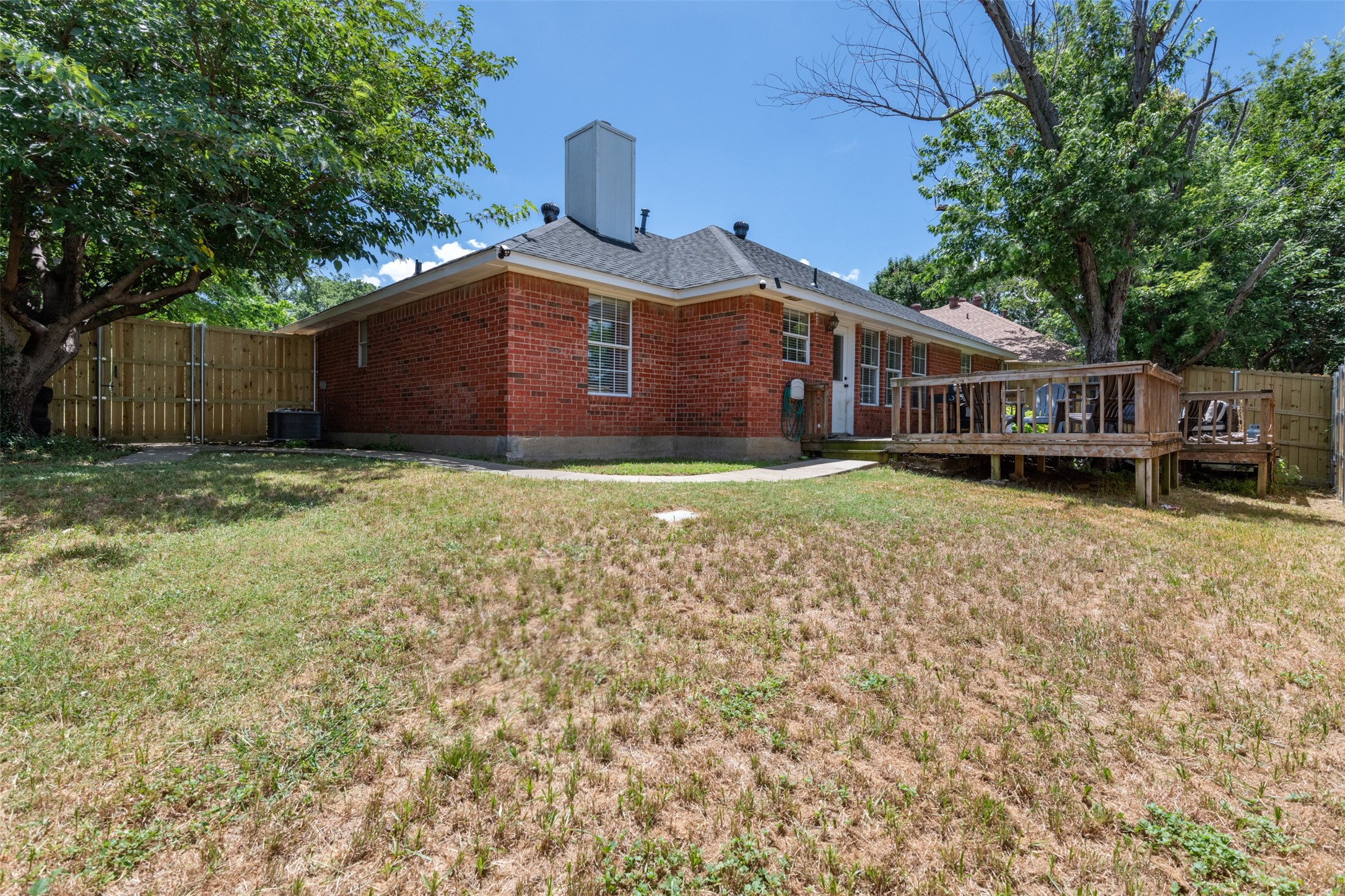 304 W Windsor Drive