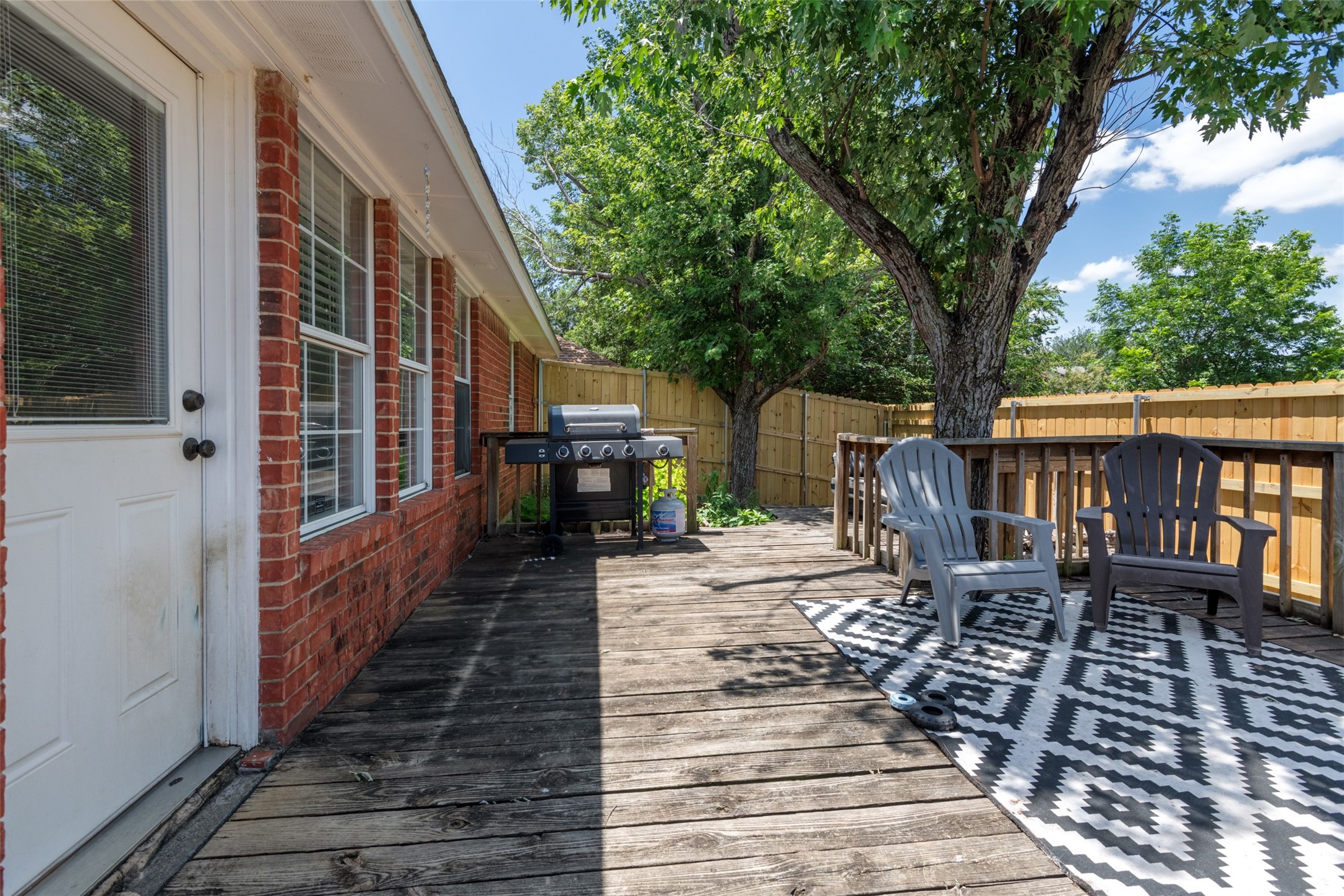 304 W Windsor Drive