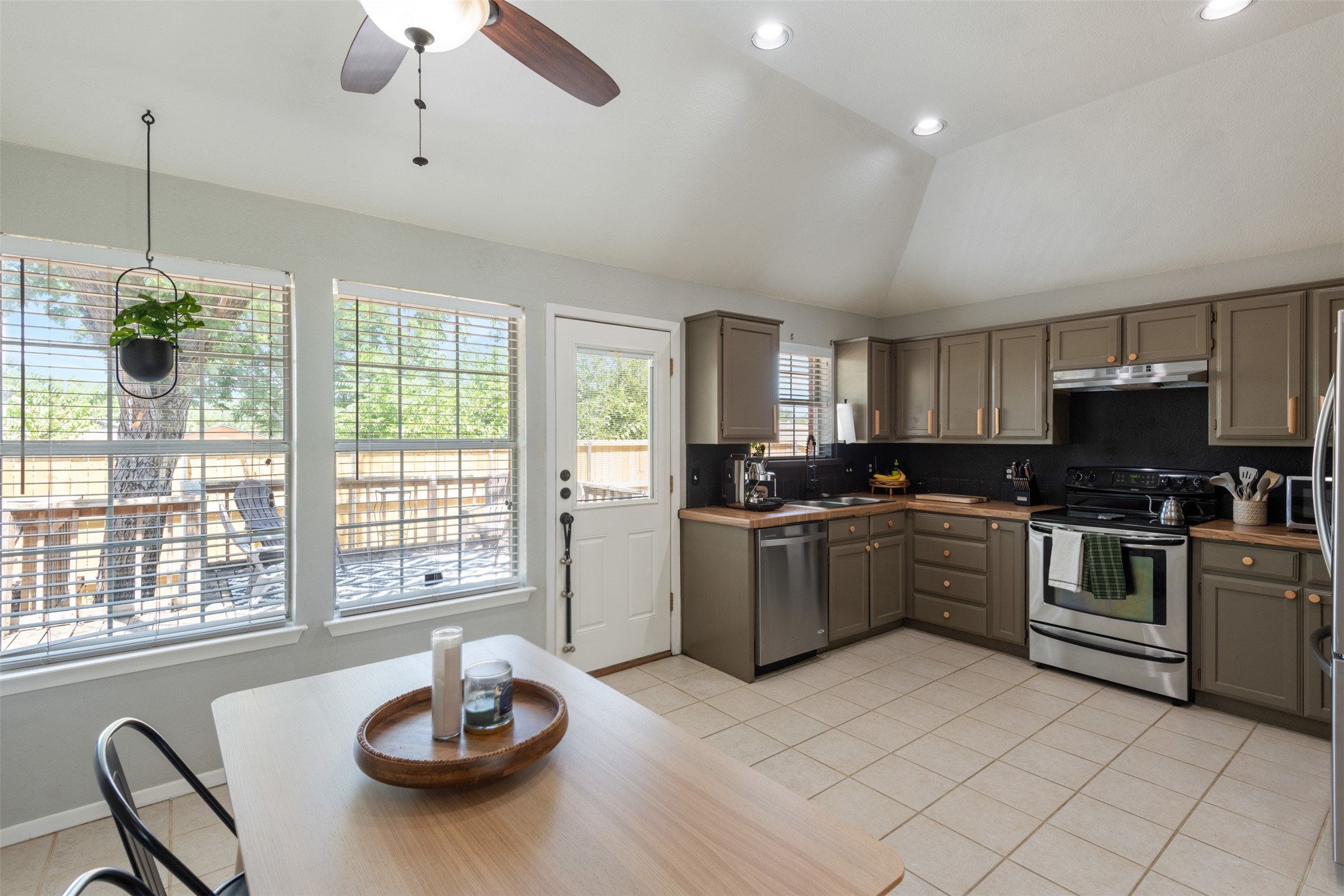 304 W Windsor Drive
