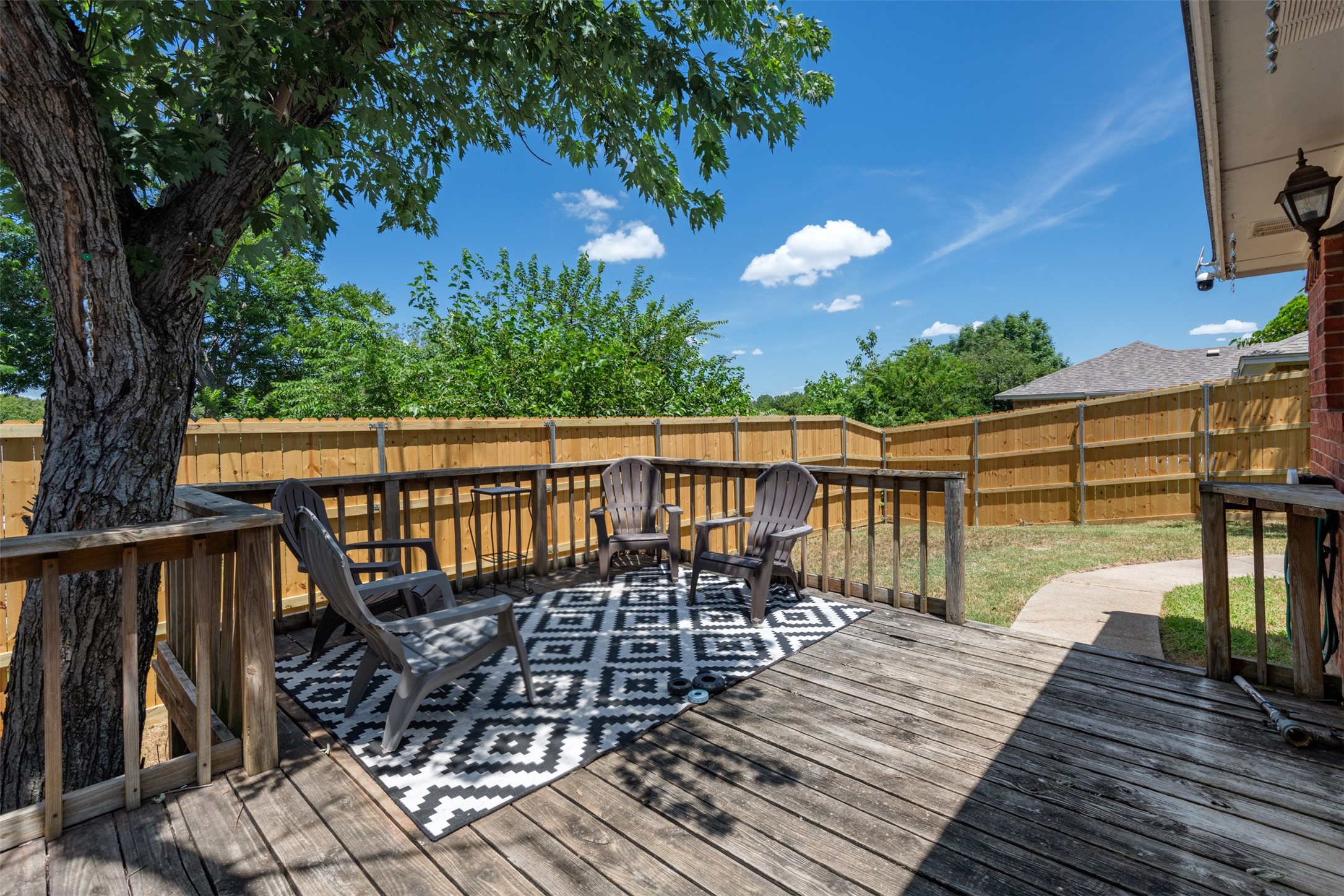 304 W Windsor Drive