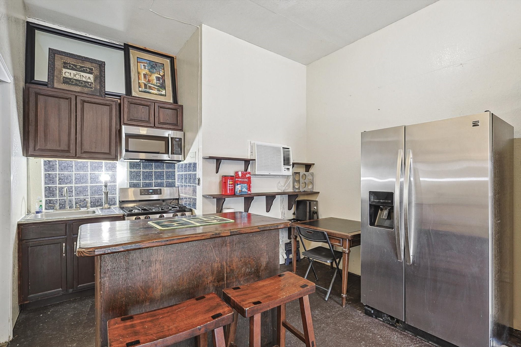 1021 Kings Highway
