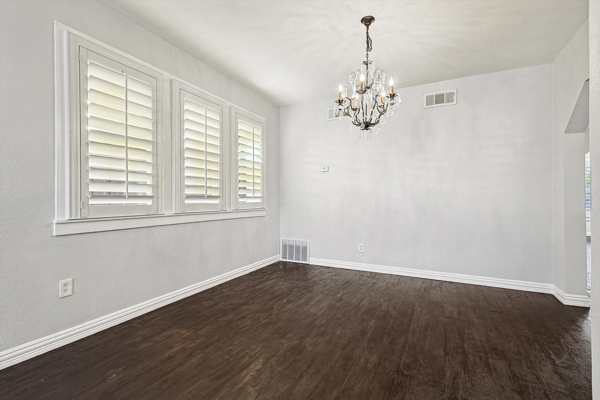1021 Kings Highway