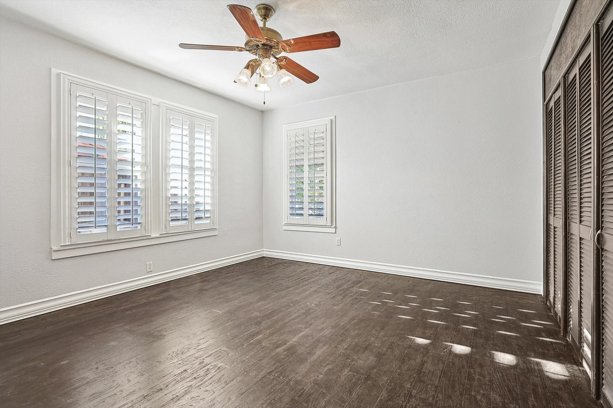 1021 Kings Highway