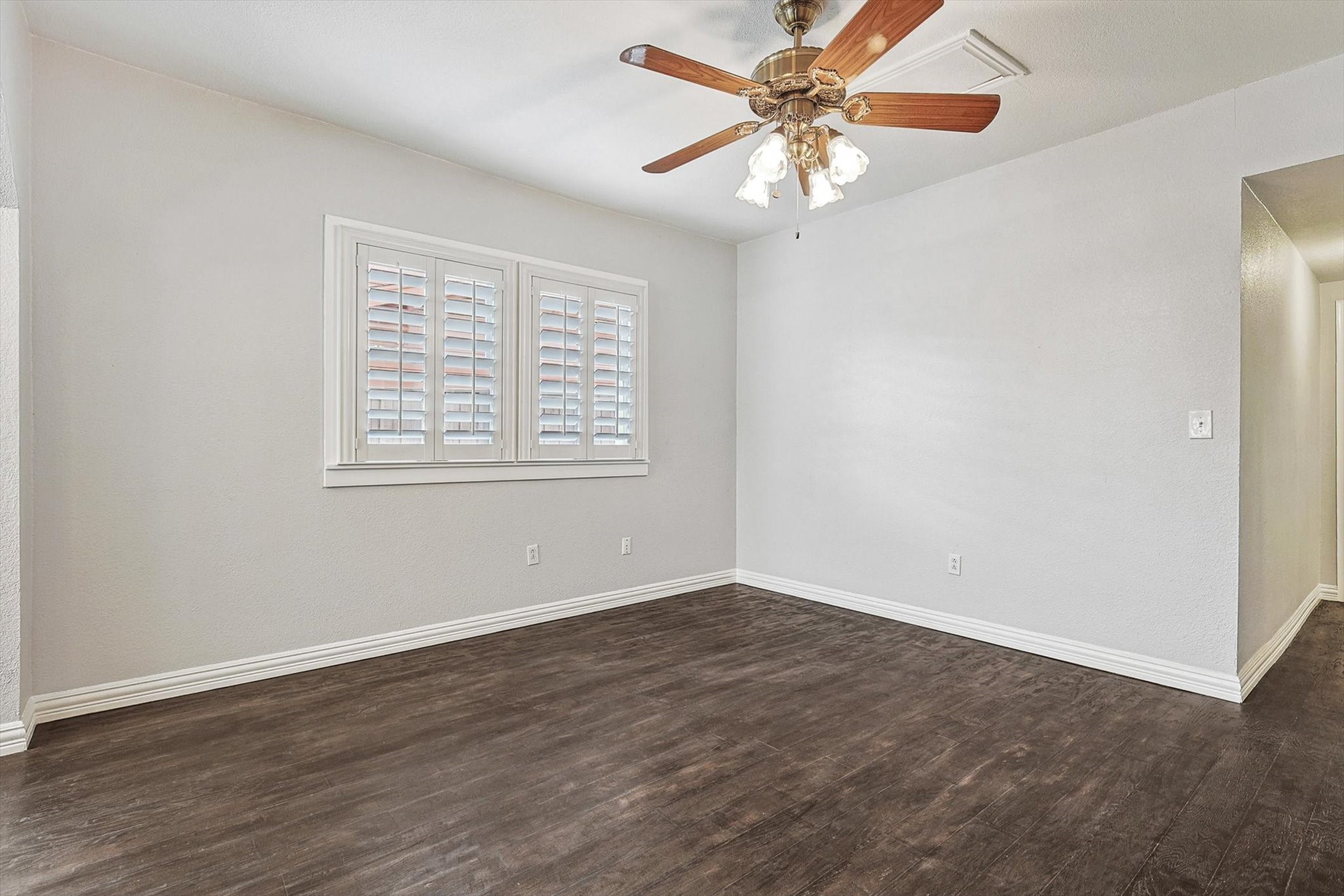 1021 Kings Highway
