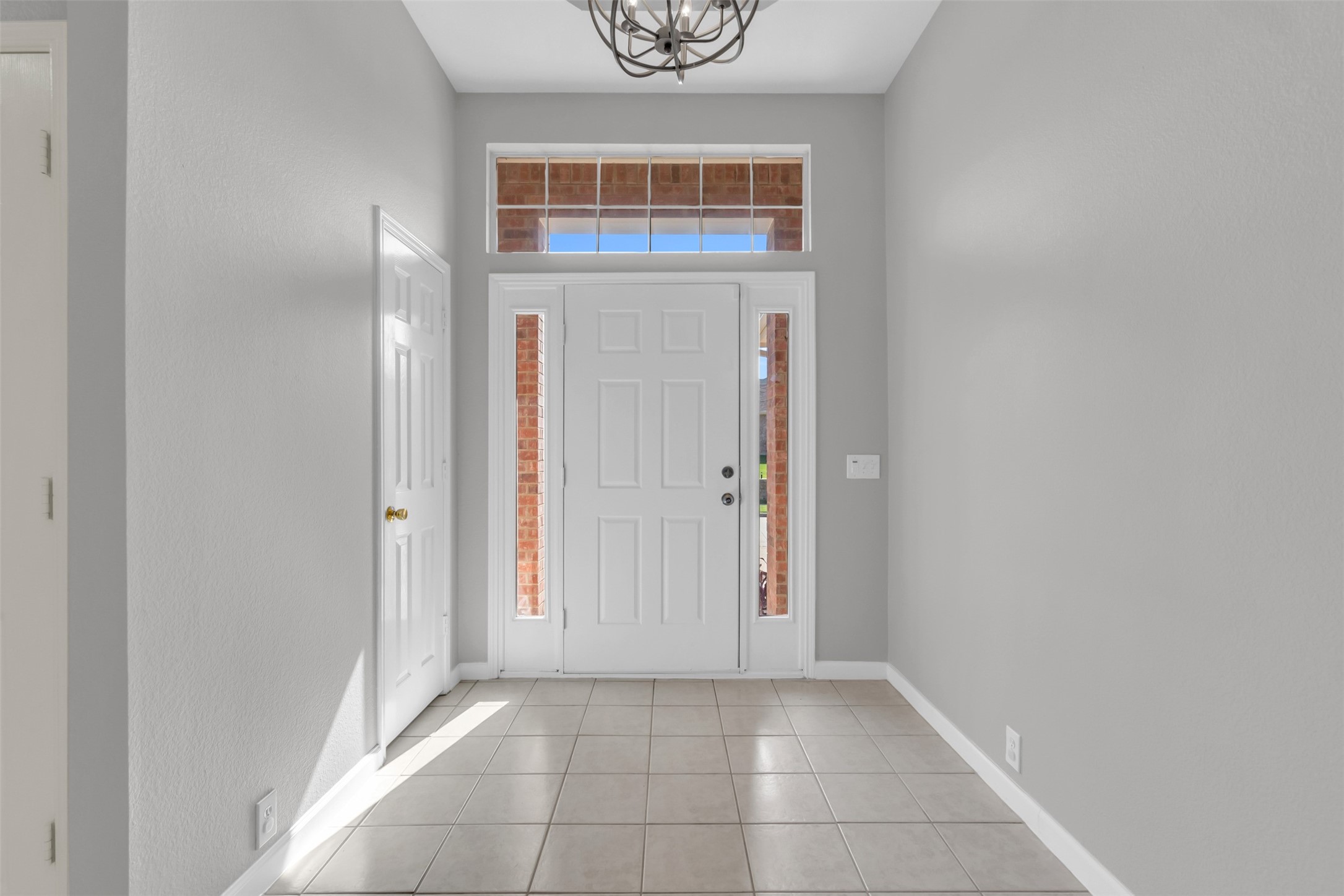6113 Silverleaf Lane