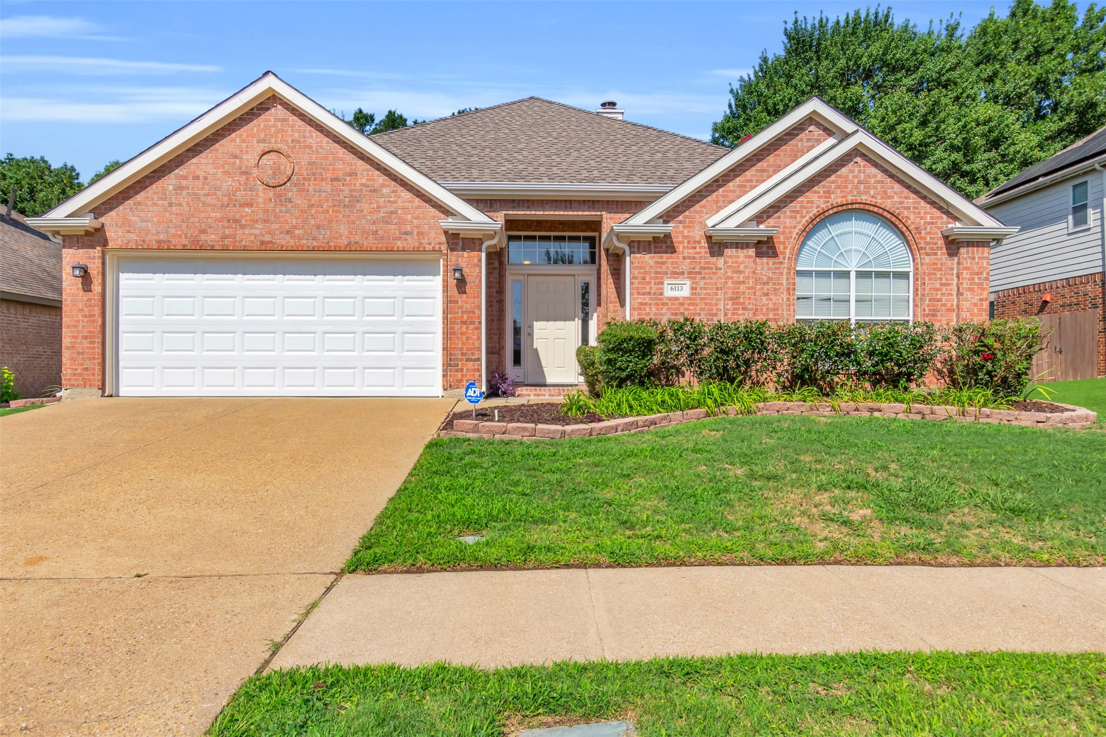 6113 Silverleaf Lane