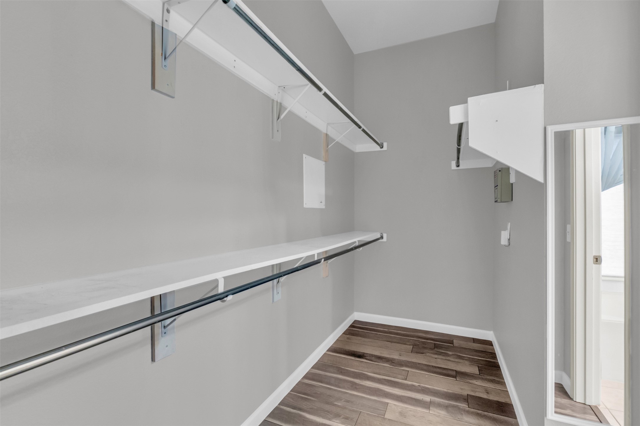 6113 Silverleaf Lane