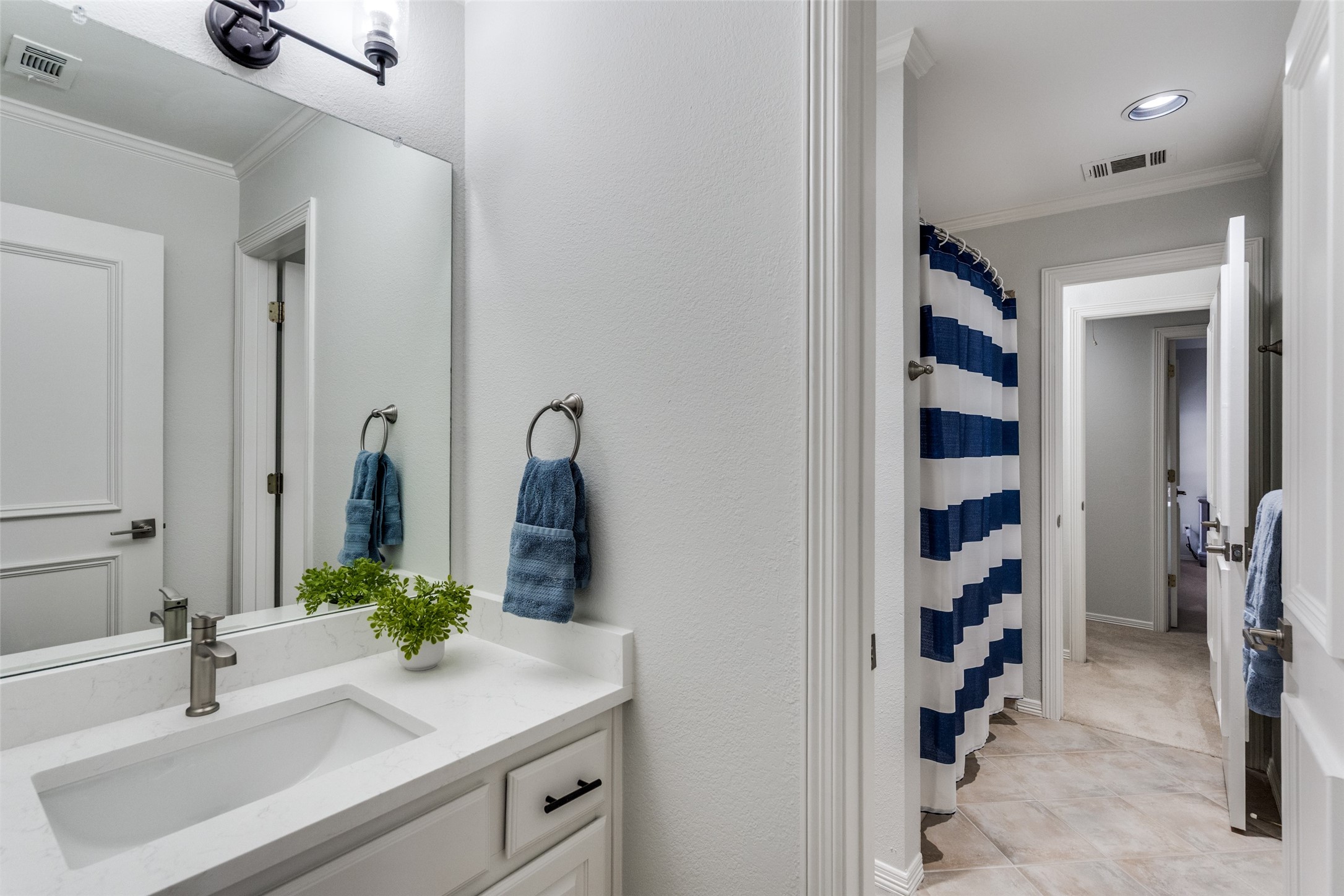 6604 Overlook Court