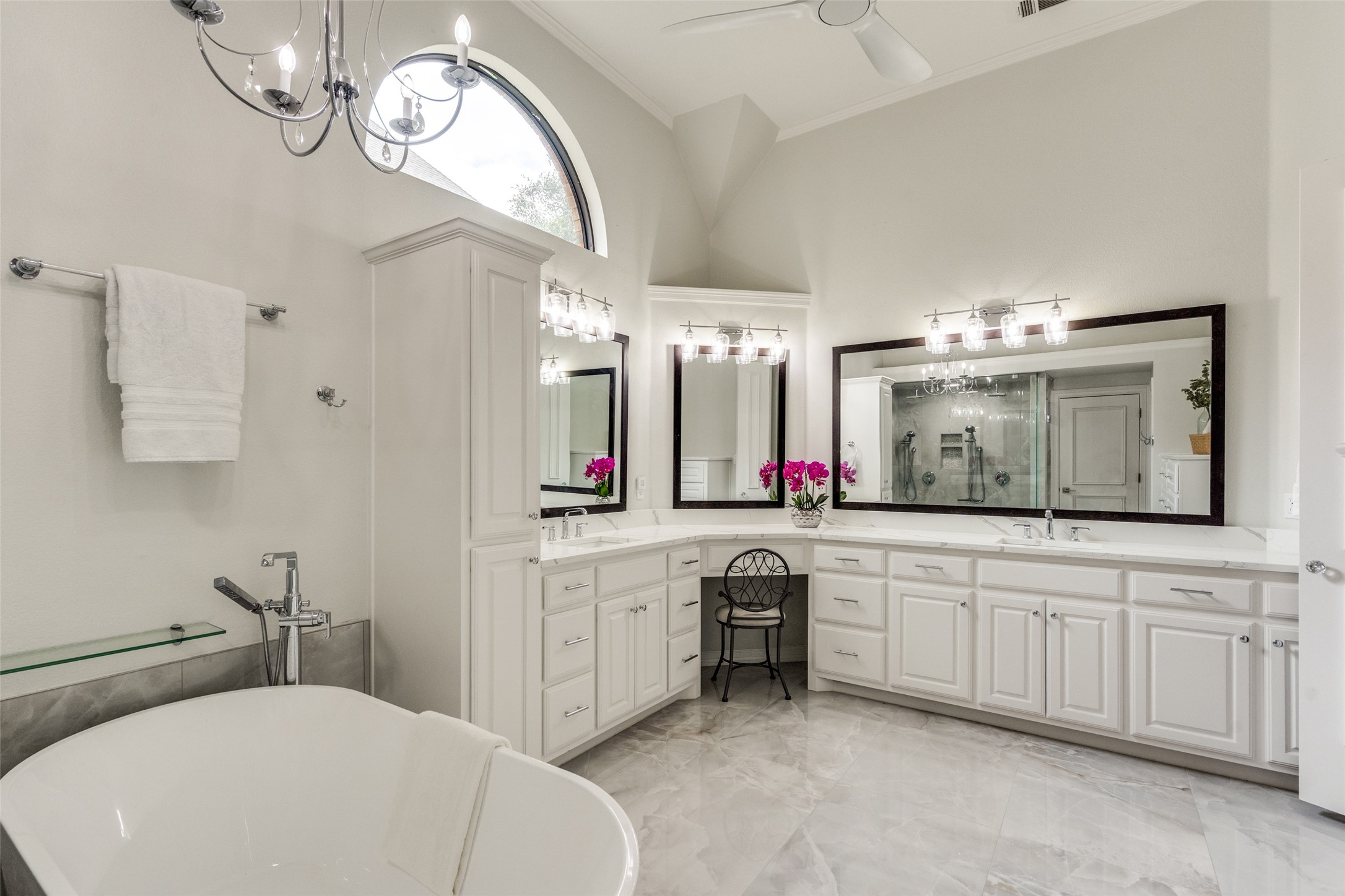 6604 Overlook Court