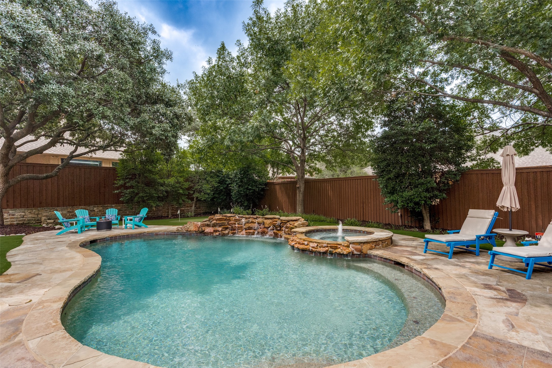 6604 Overlook Court