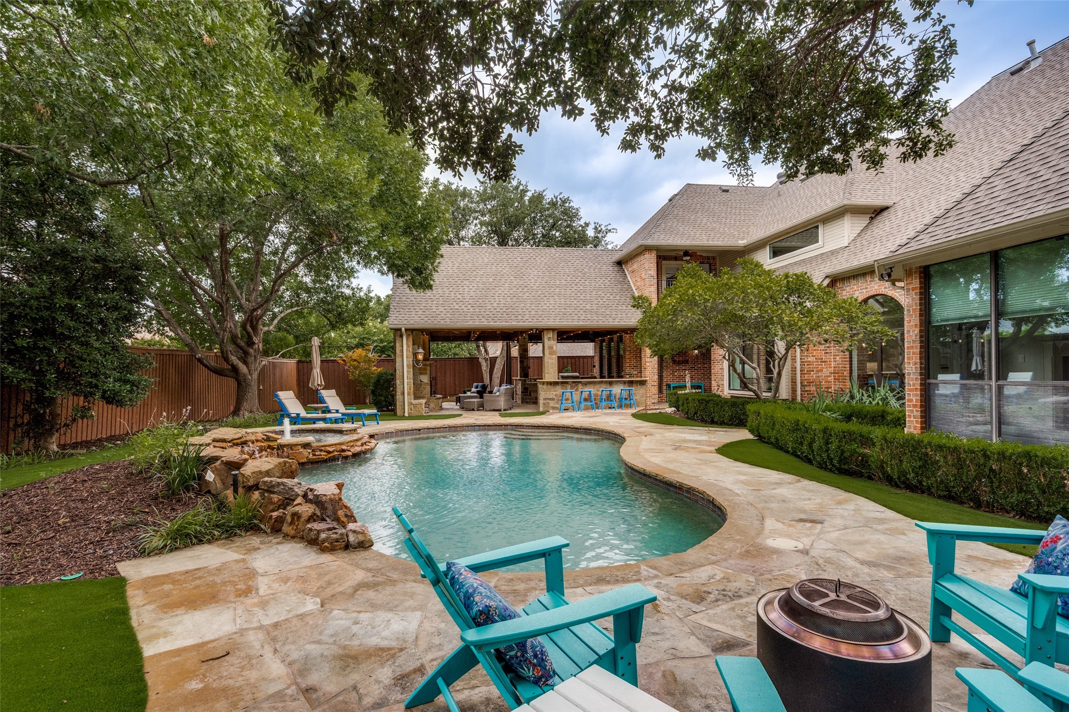6604 Overlook Court