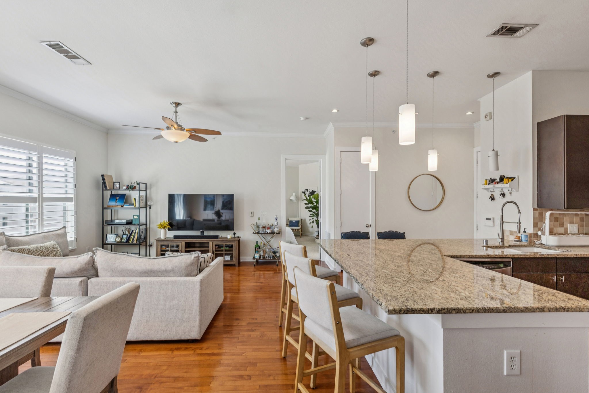 2950 Mckinney Avenue 424