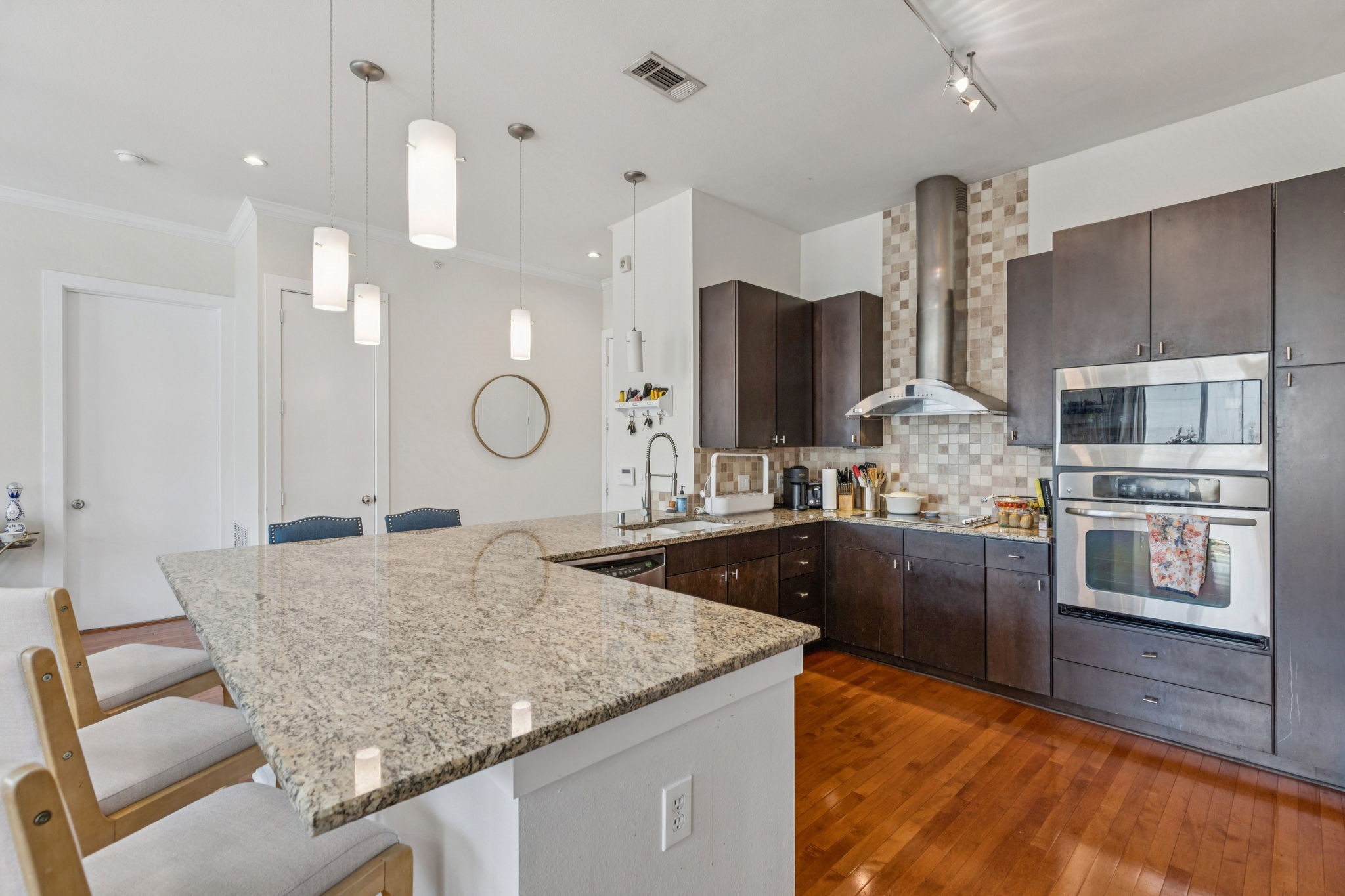 2950 Mckinney Avenue 424