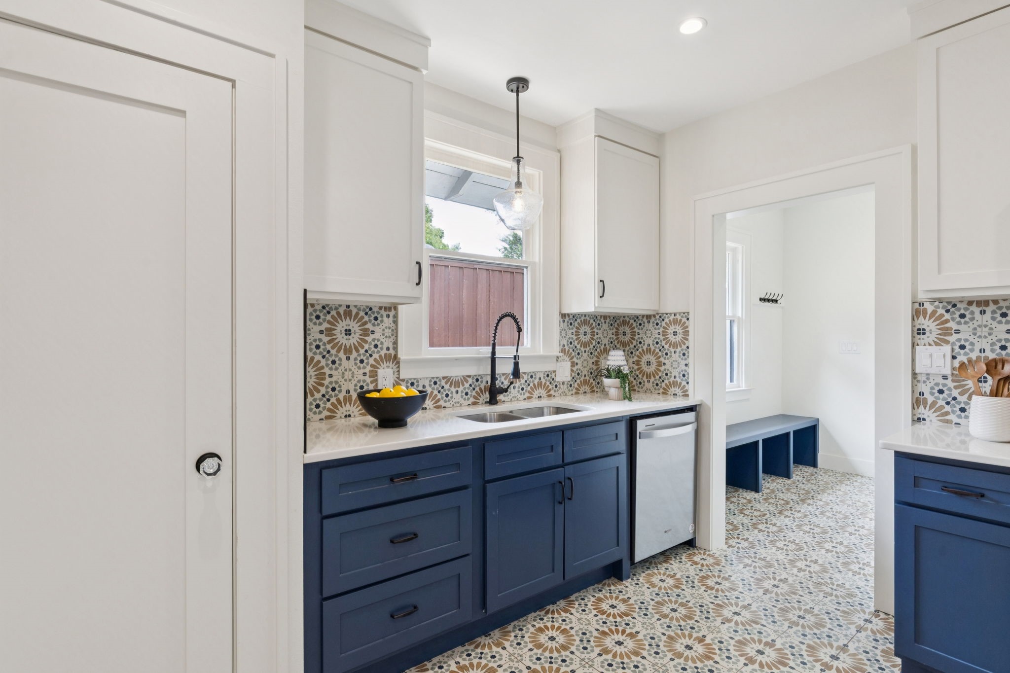 914 Grandview Avenue