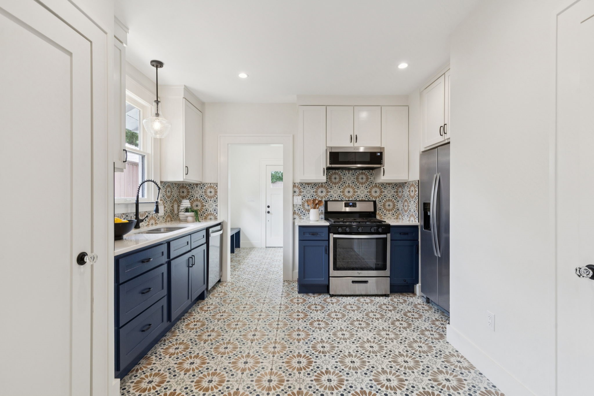 914 Grandview Avenue