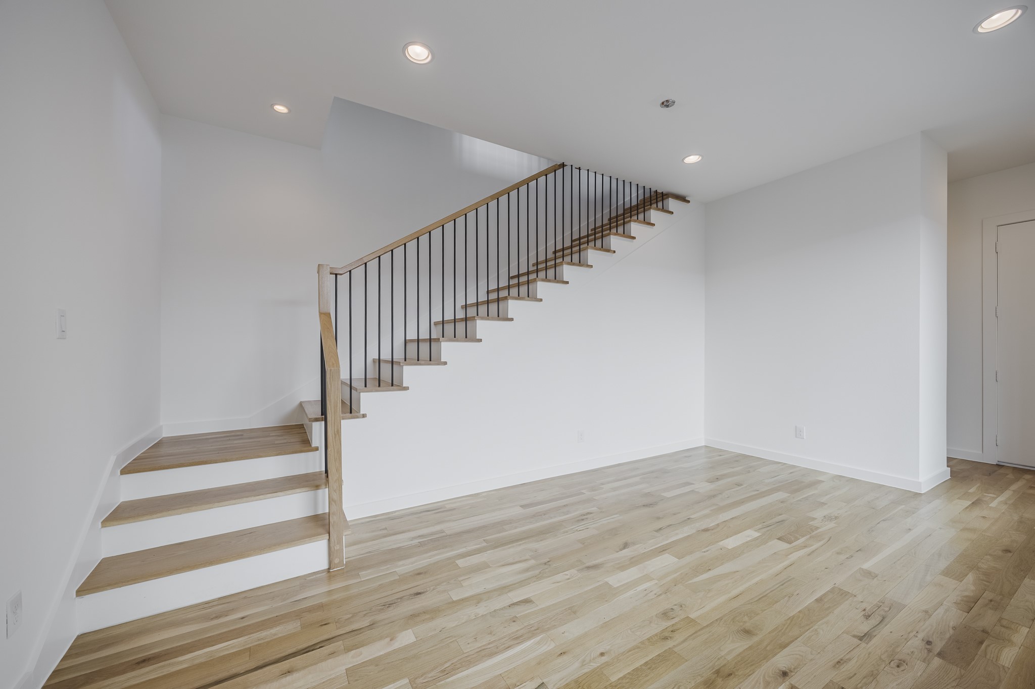 5433 Melrose Avenue
