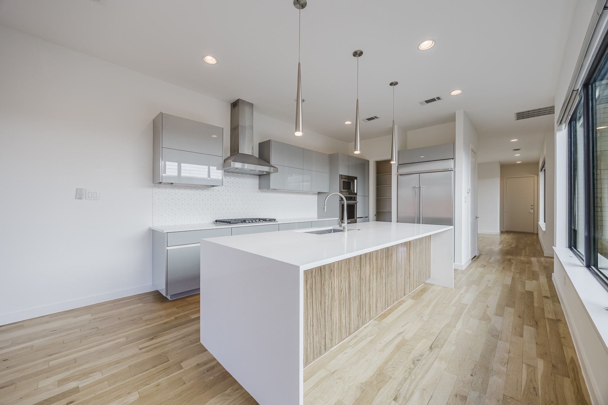 5433 Melrose Avenue