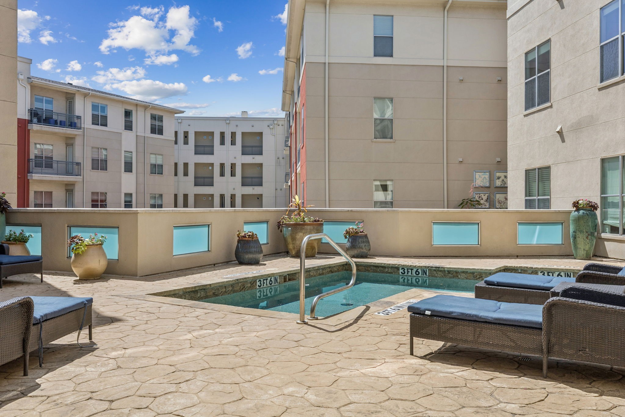 2950 Mckinney Avenue 424