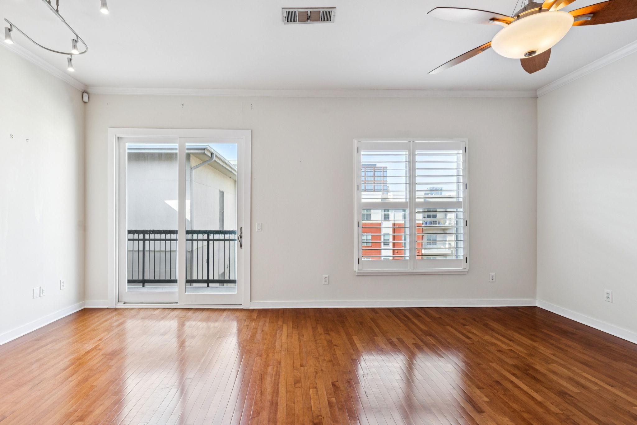 2950 Mckinney Avenue 424