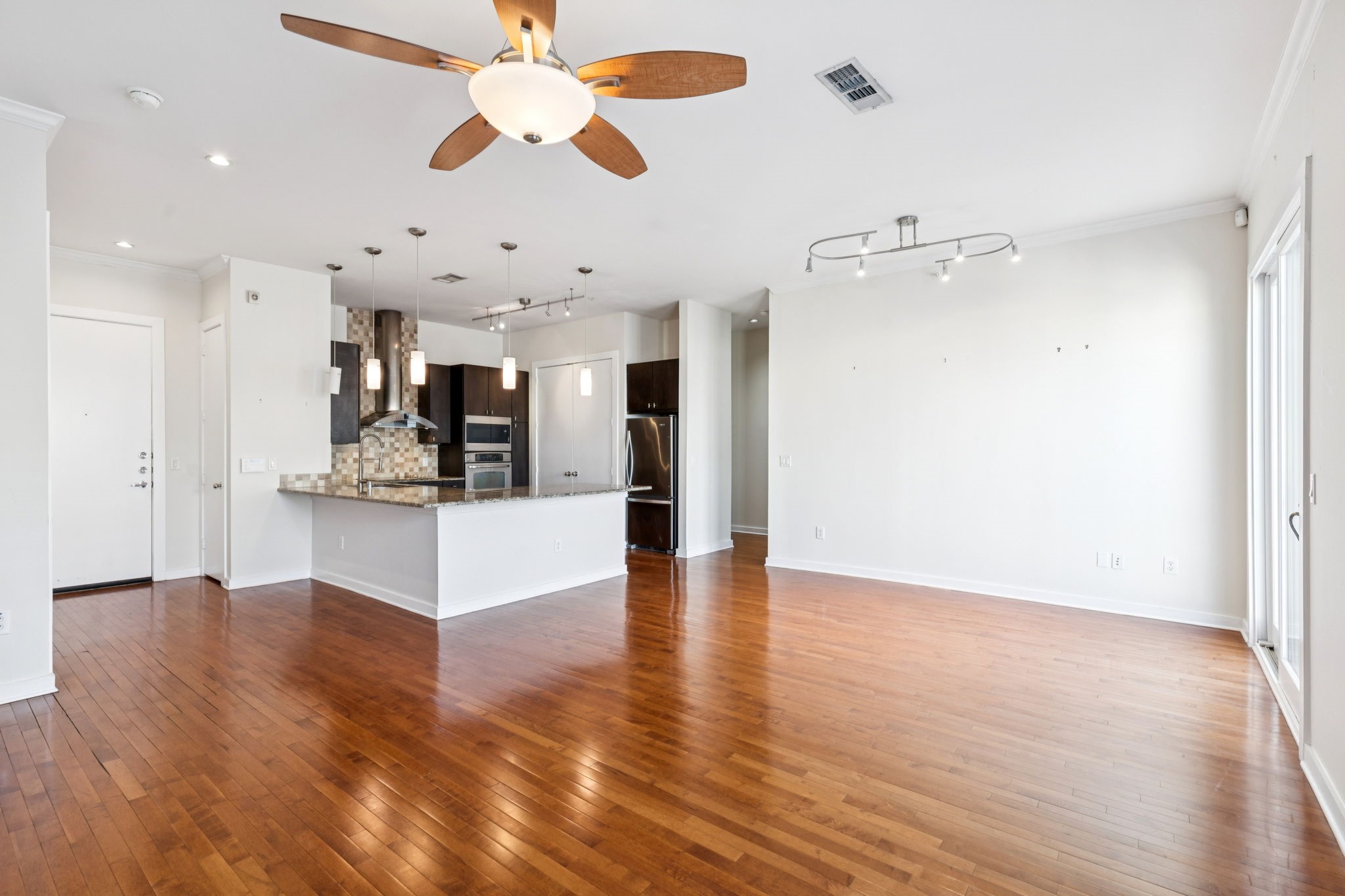 2950 Mckinney Avenue 424