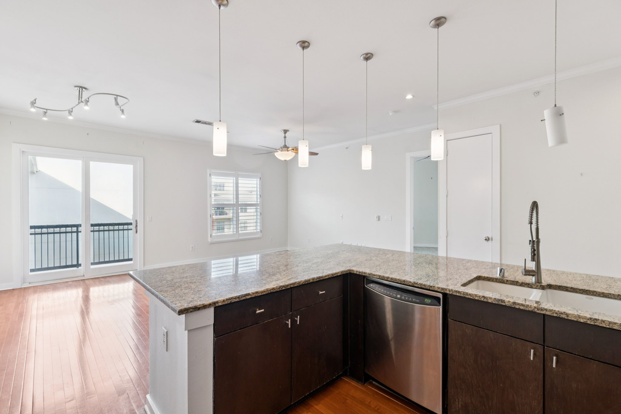 2950 Mckinney Avenue 424