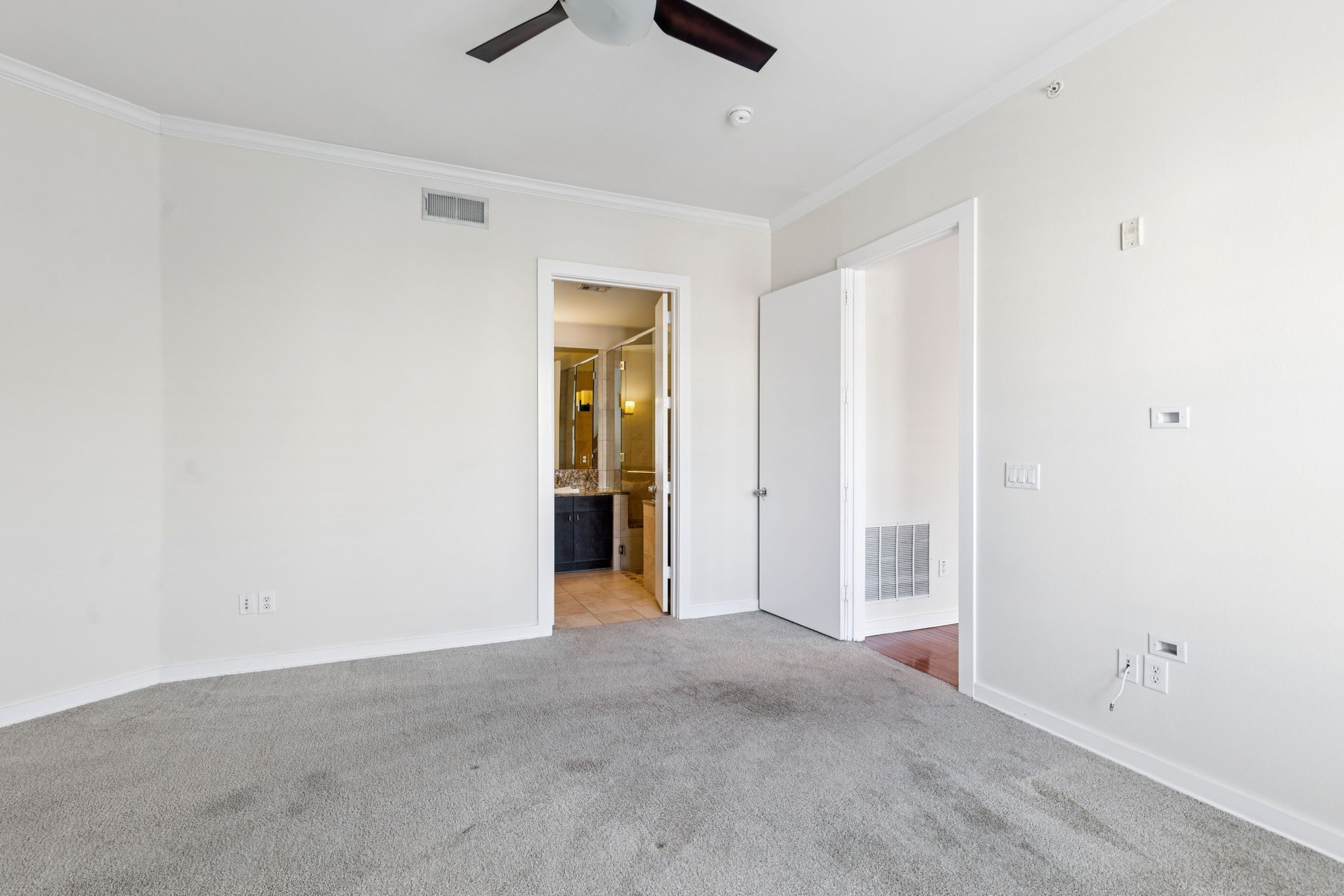 2950 Mckinney Avenue 424