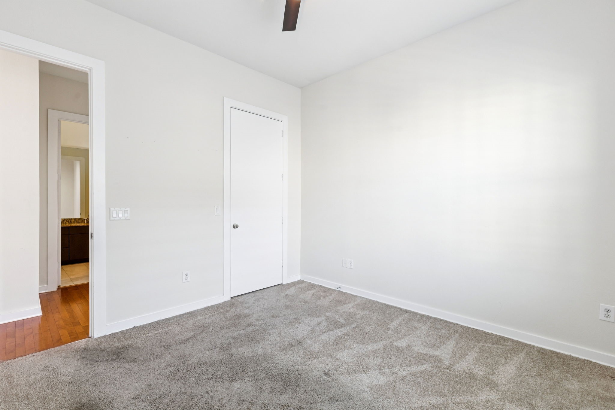 2950 Mckinney Avenue 424