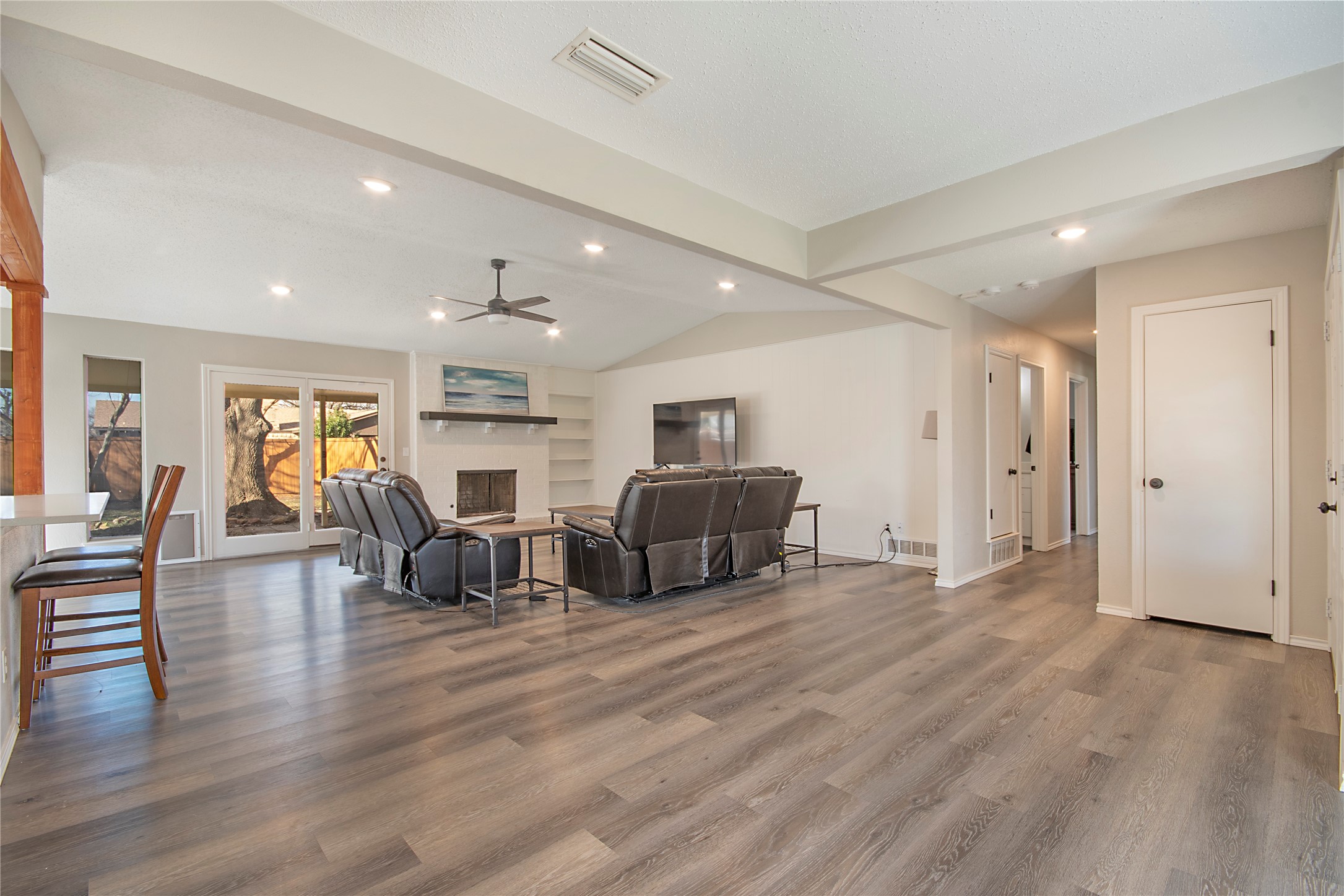 5 Green View Circle