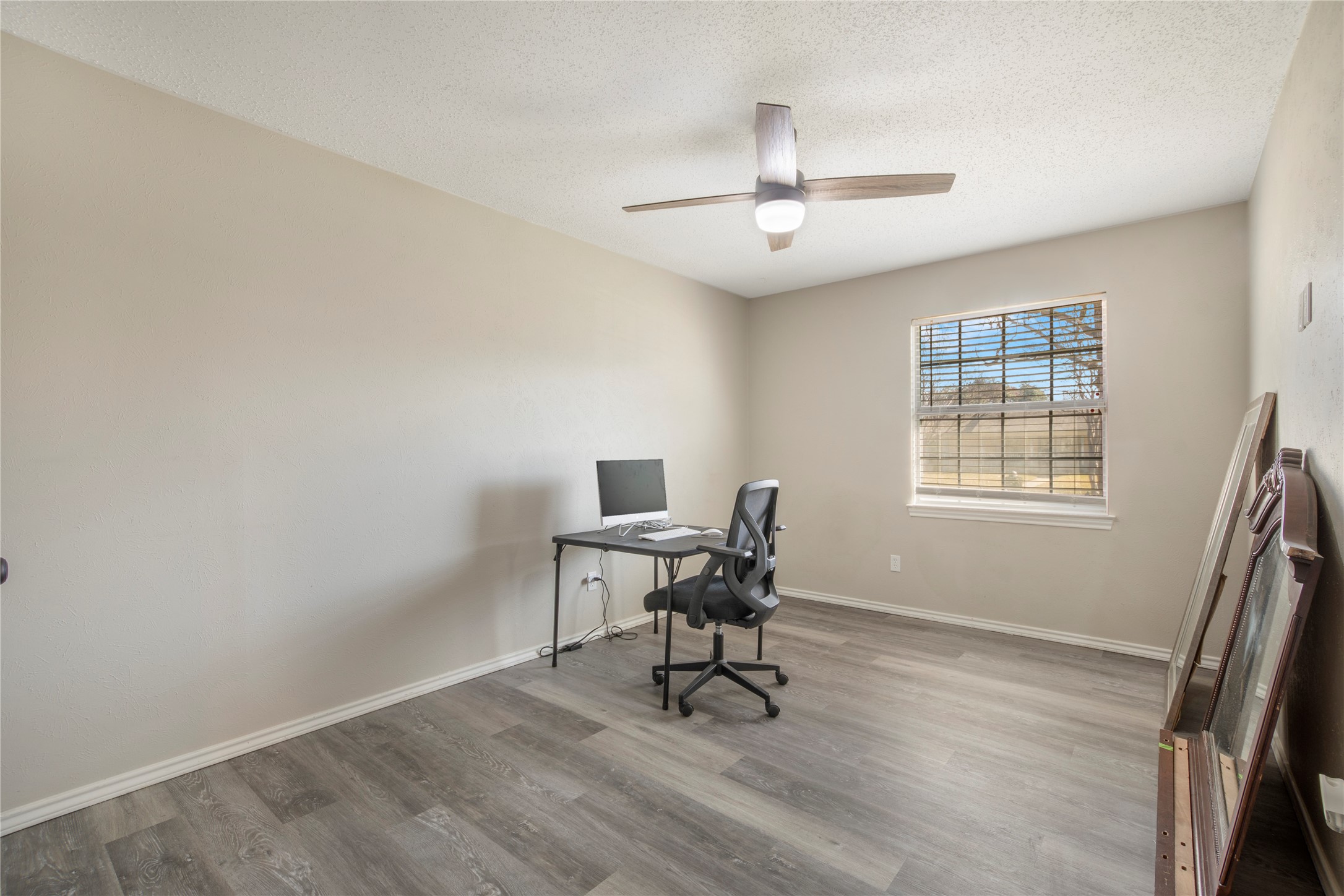 5 Green View Circle