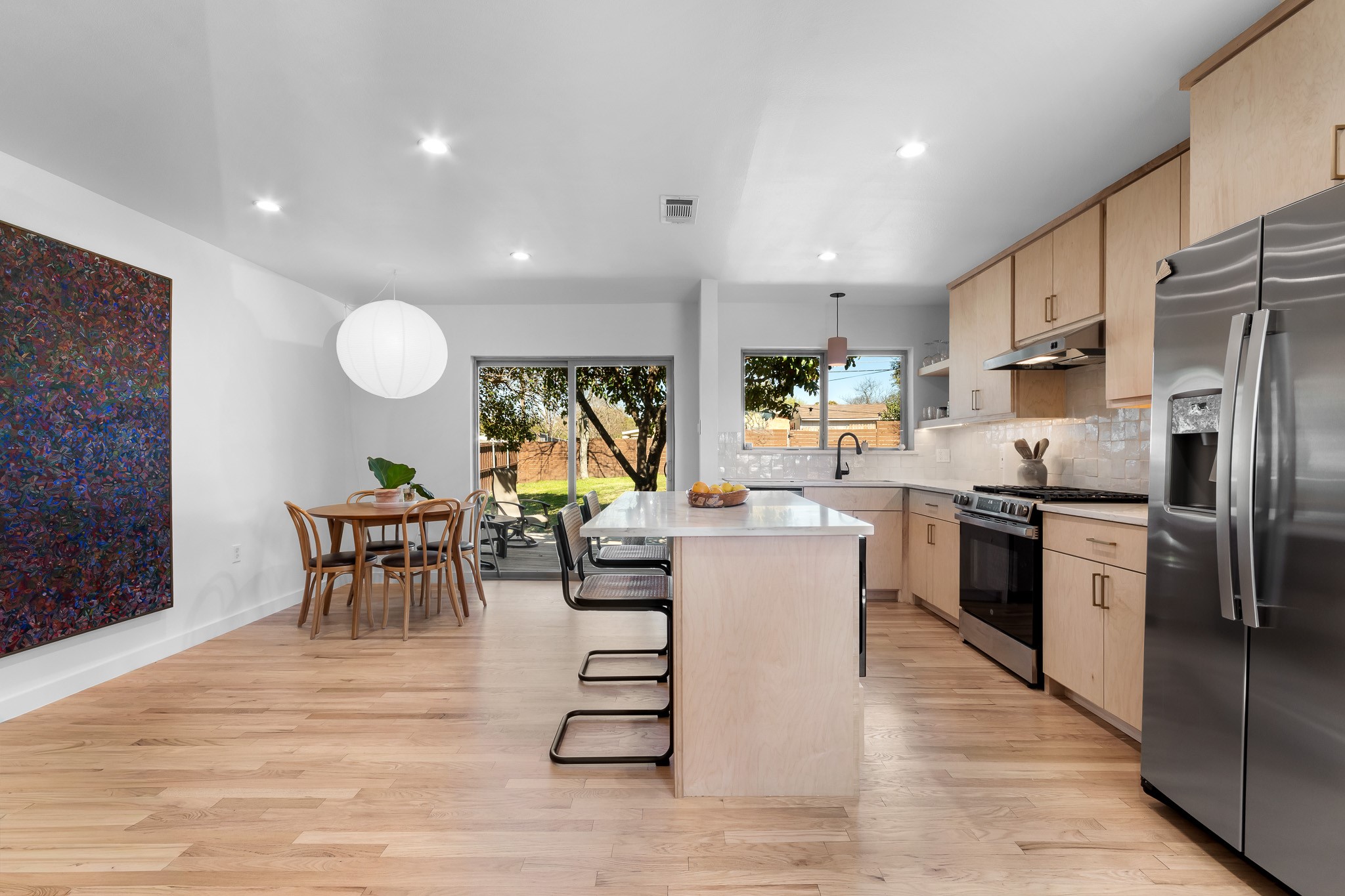 2211 Longwood Lane
