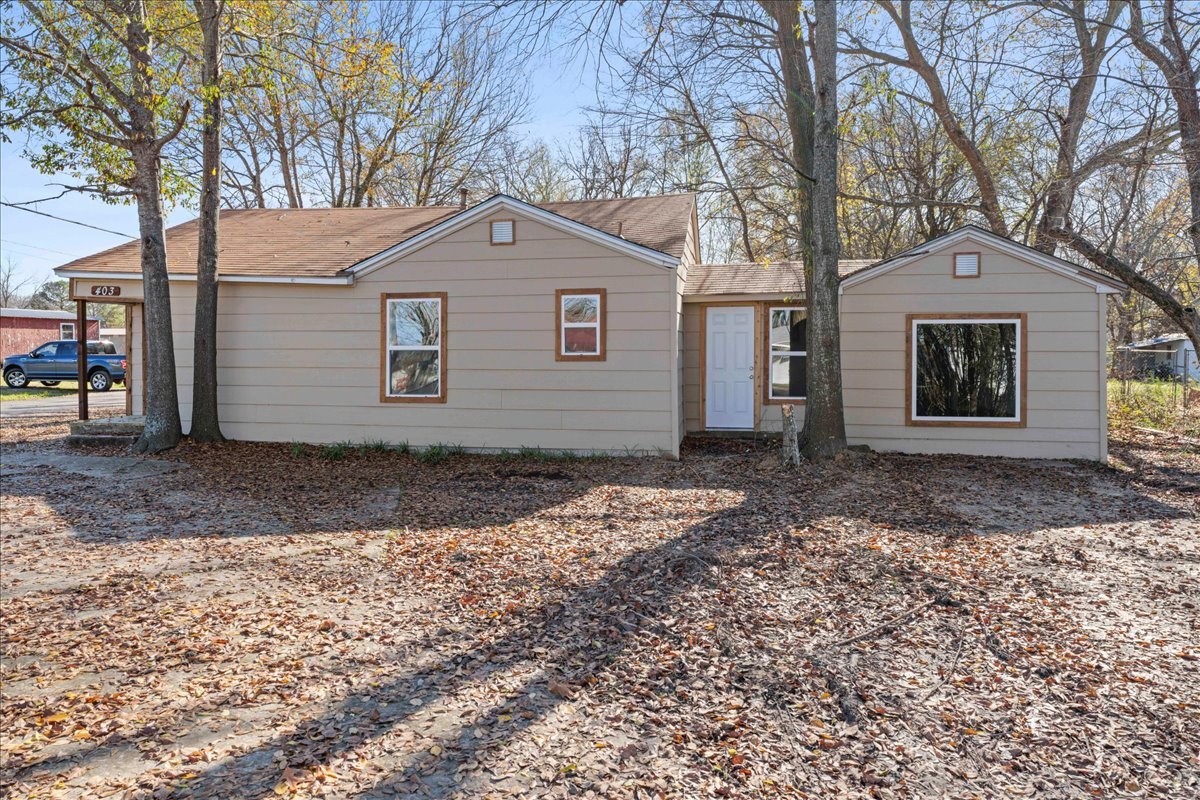 403 Halesboro Street