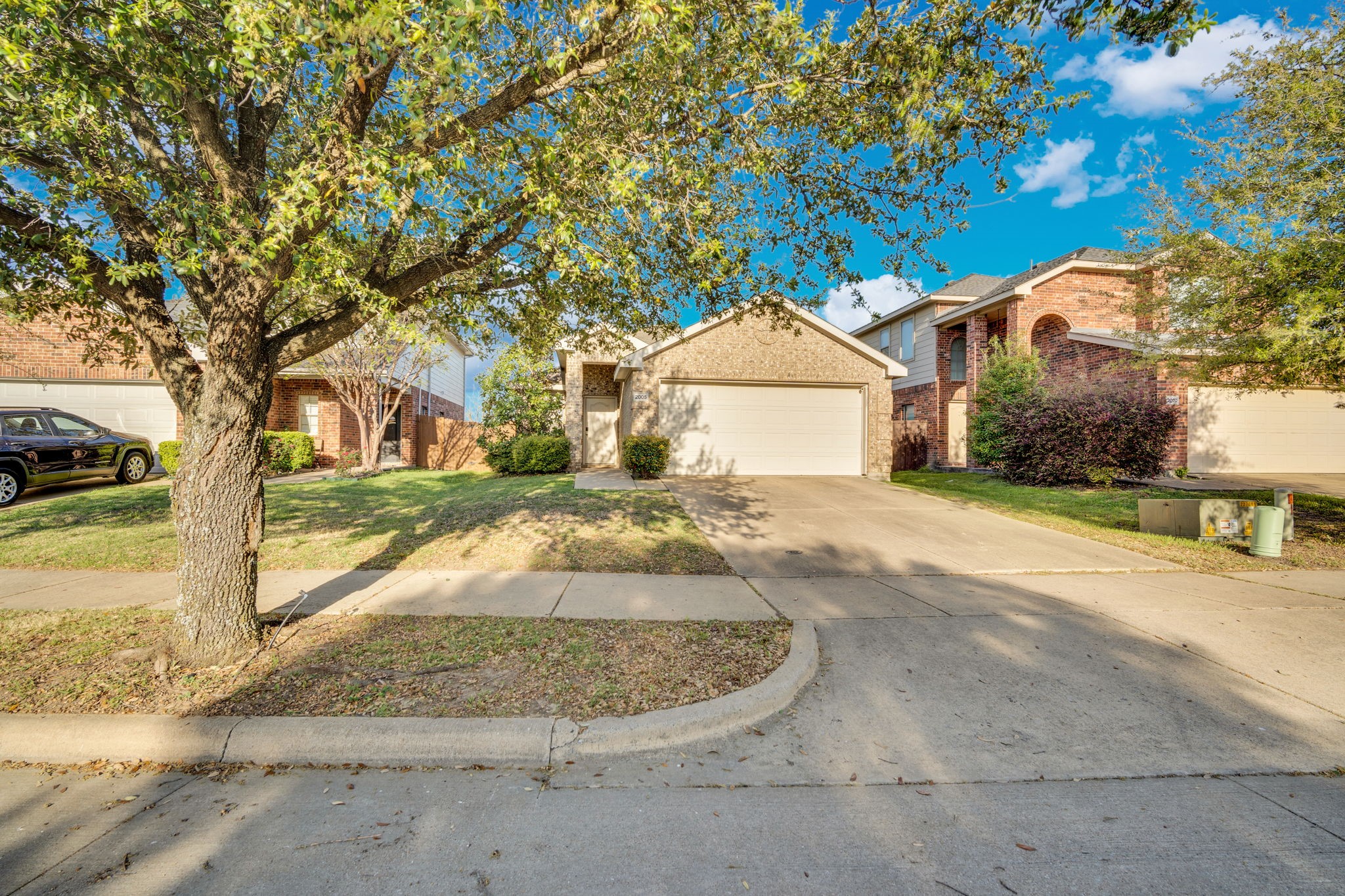 2005 Peony Street