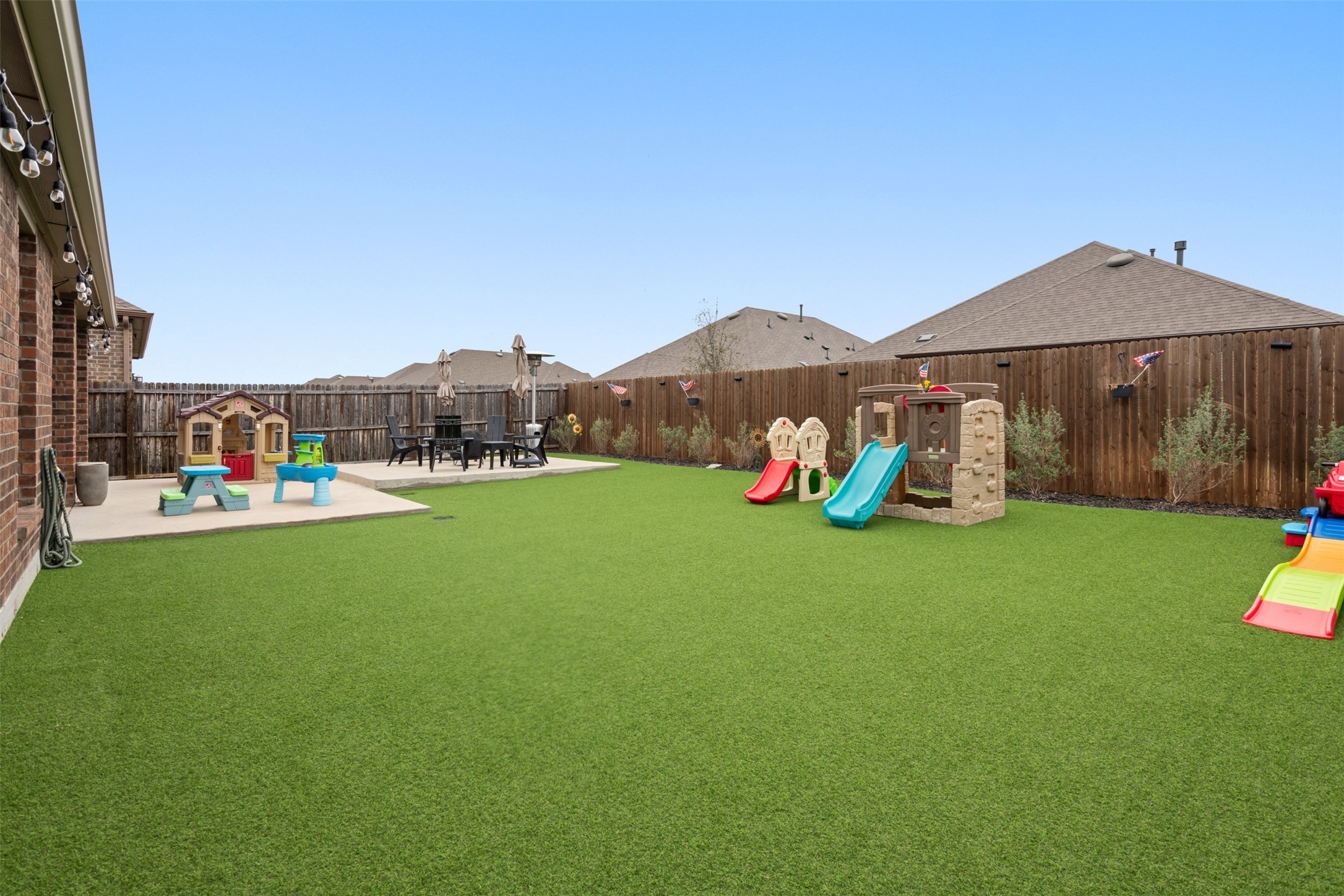 11028 Los Alamos Drive