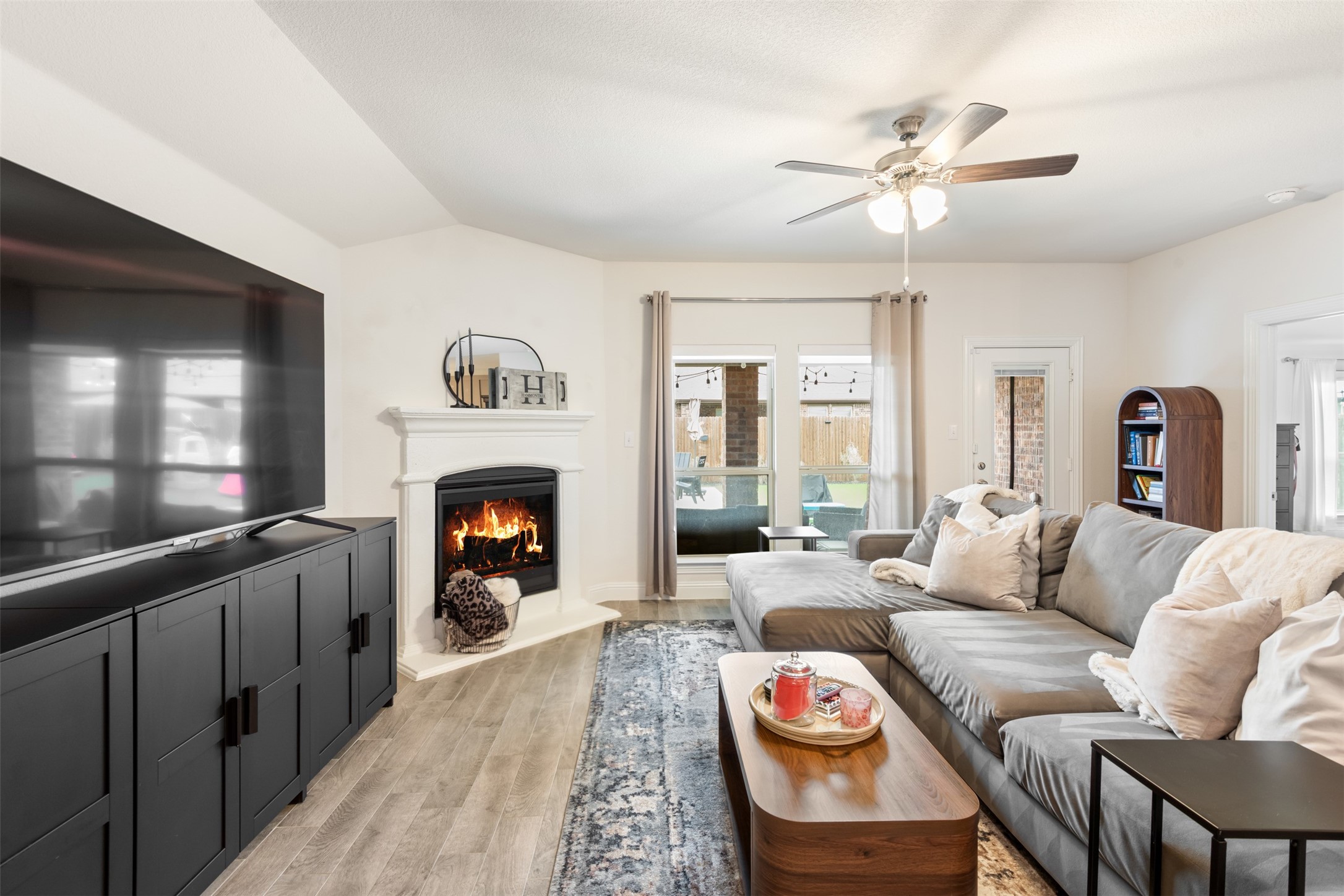 11028 Los Alamos Drive