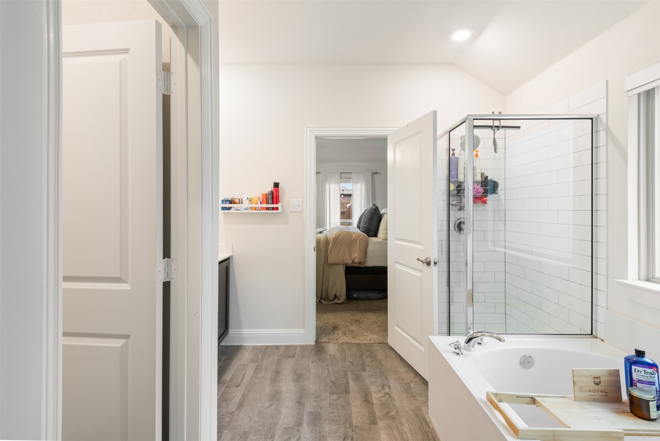 11028 Los Alamos Drive