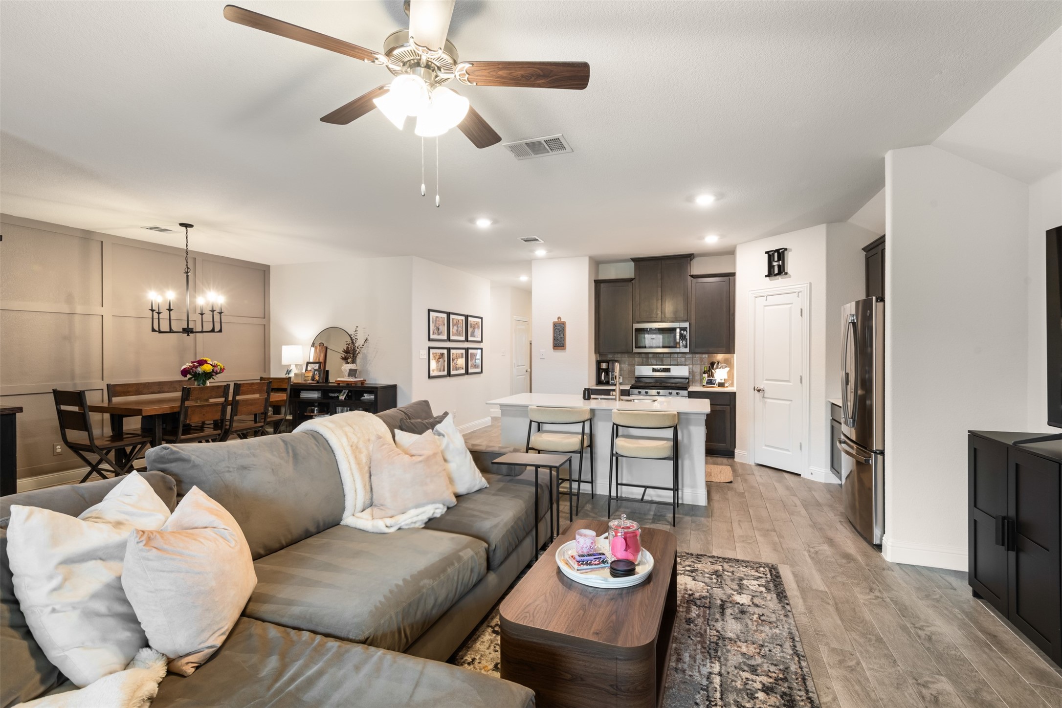 11028 Los Alamos Drive